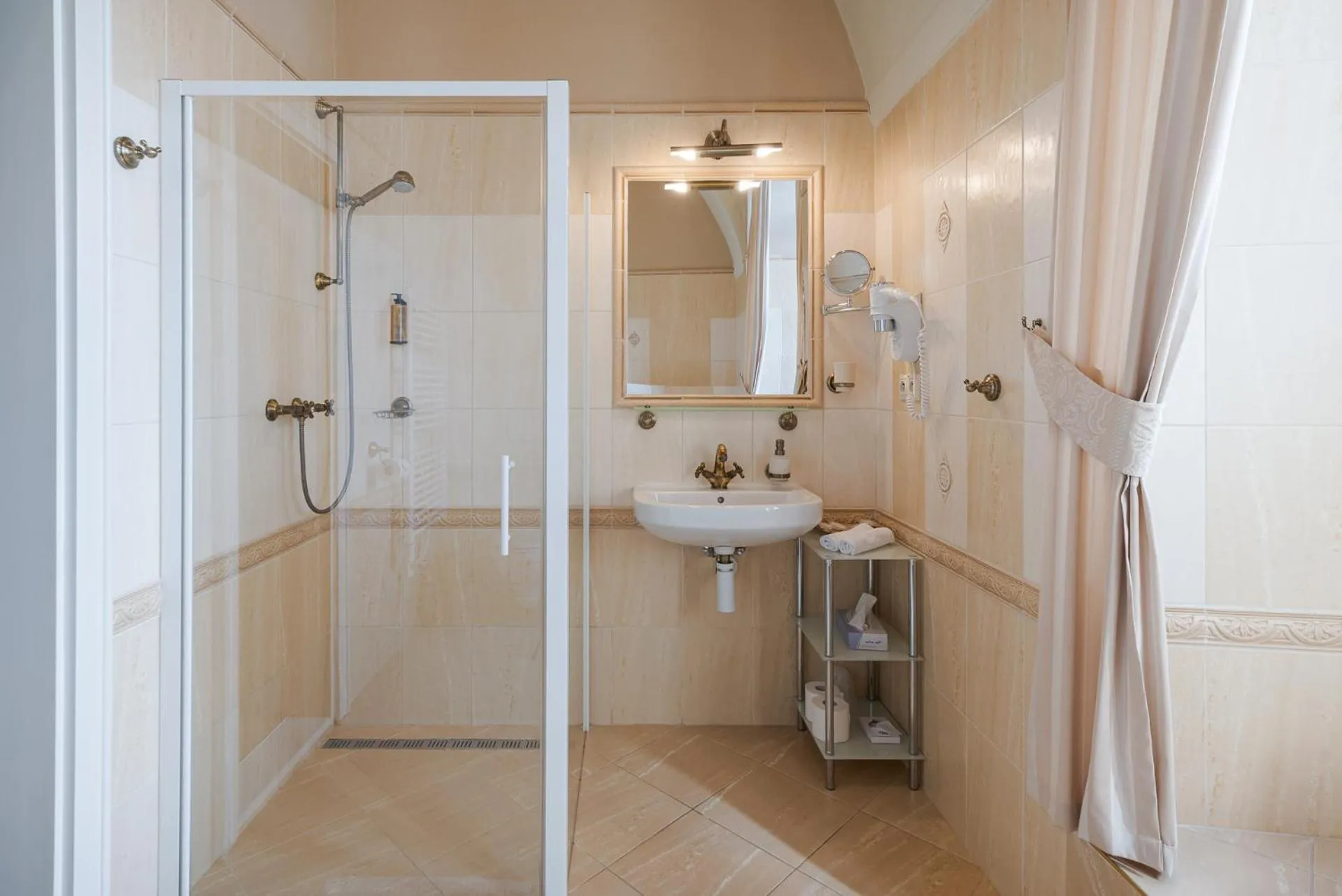 Hotel Gino Park Palace - Kaštieľ Orlové