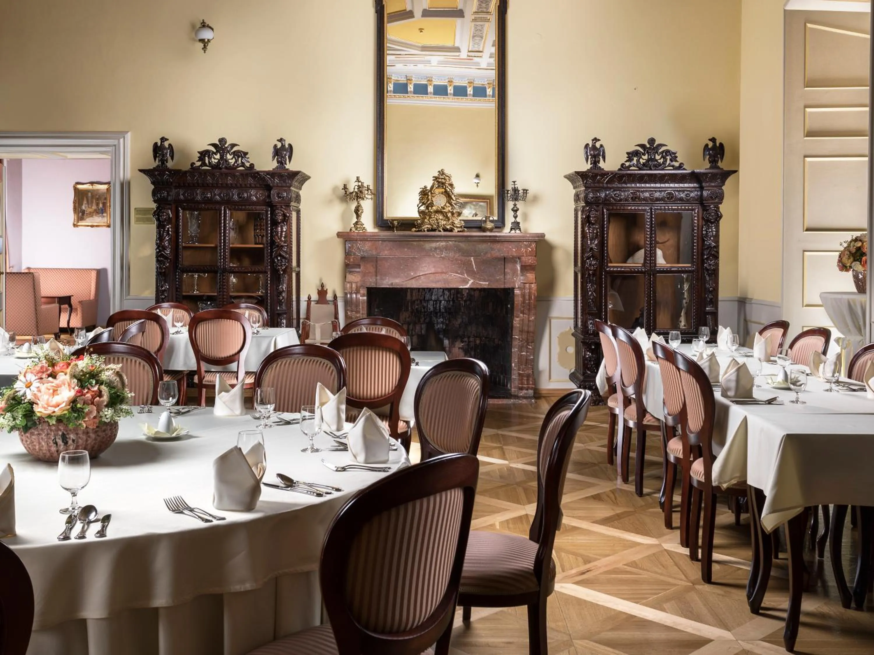 Restaurant/places to eat in Hotel Gino Park Palace - Kaštieľ Orlové