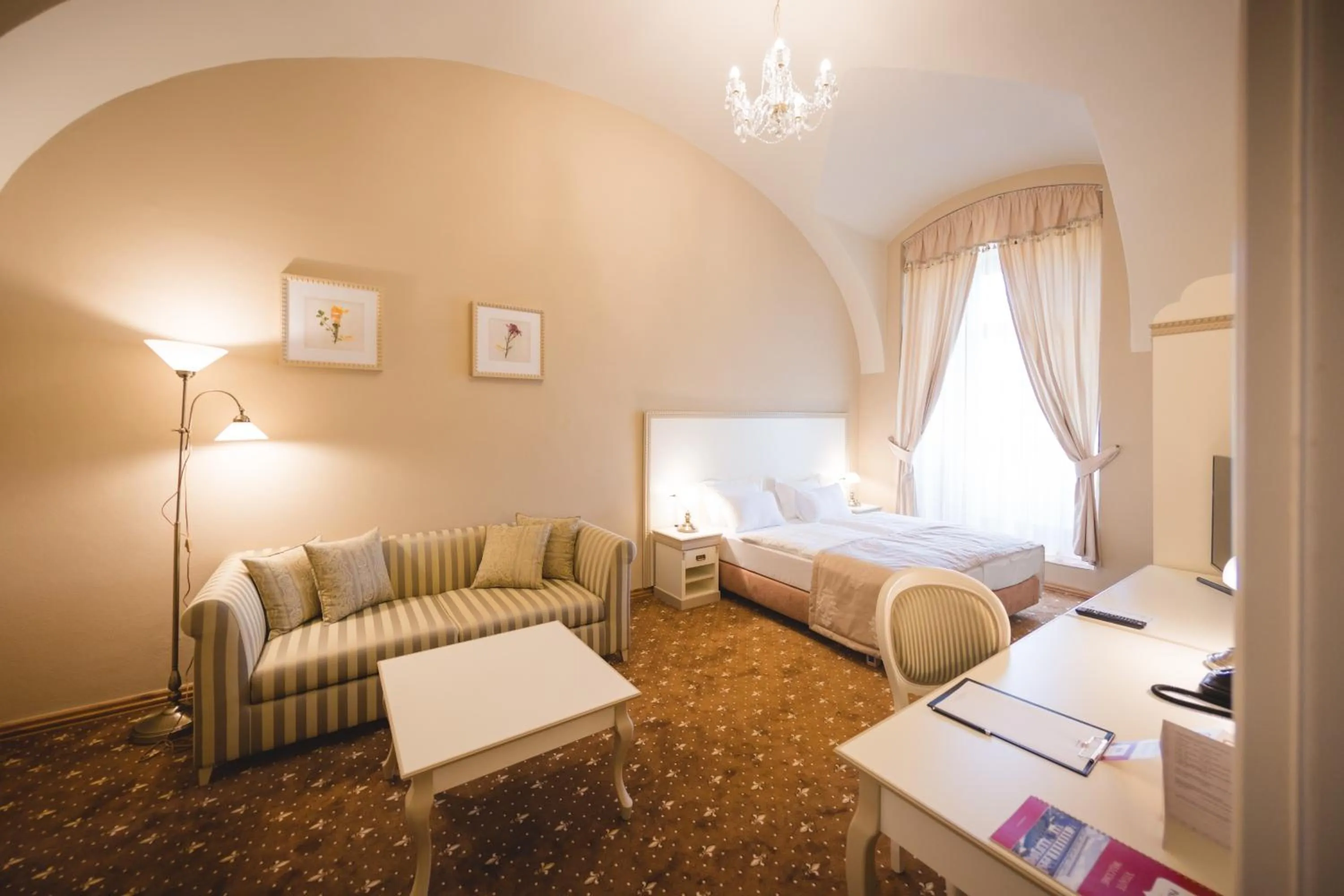 Photo of the whole room, Bed in Hotel Gino Park Palace - Kaštieľ Orlové