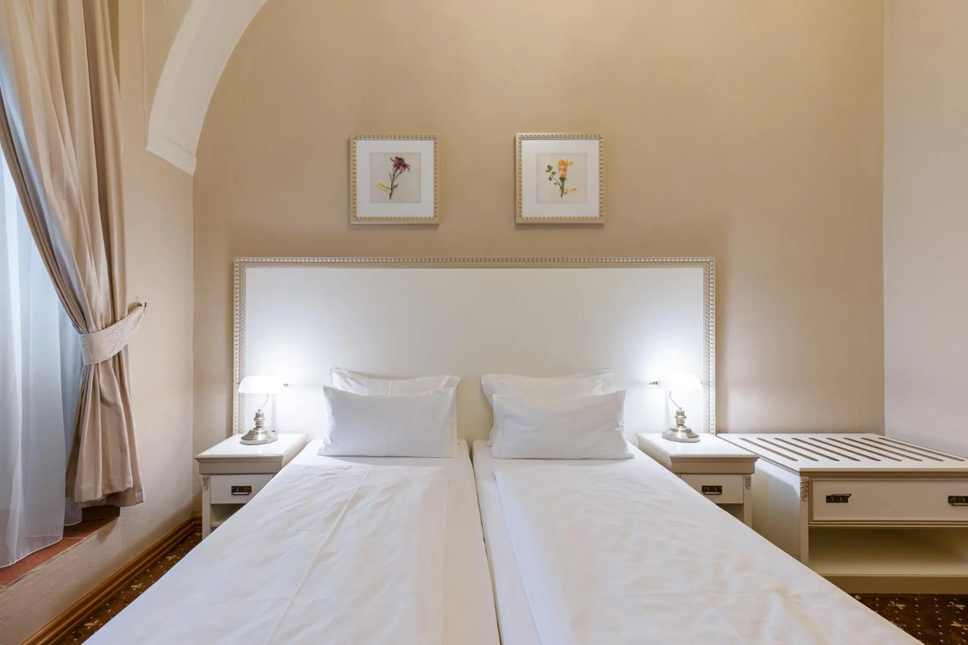 Bed in Hotel Gino Park Palace - Kaštieľ Orlové