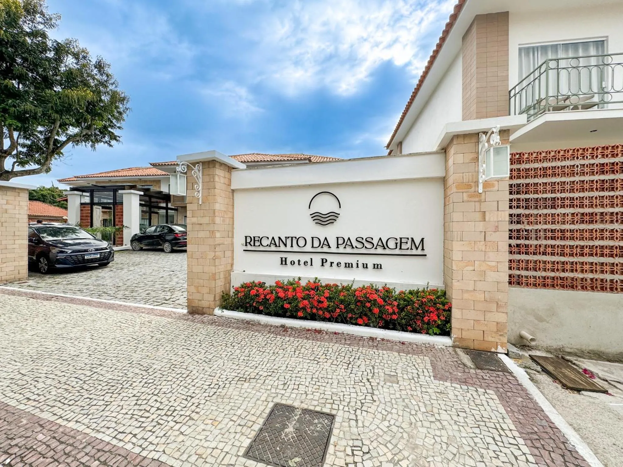 Facade/entrance in Hotel Premium Recanto da Passagem