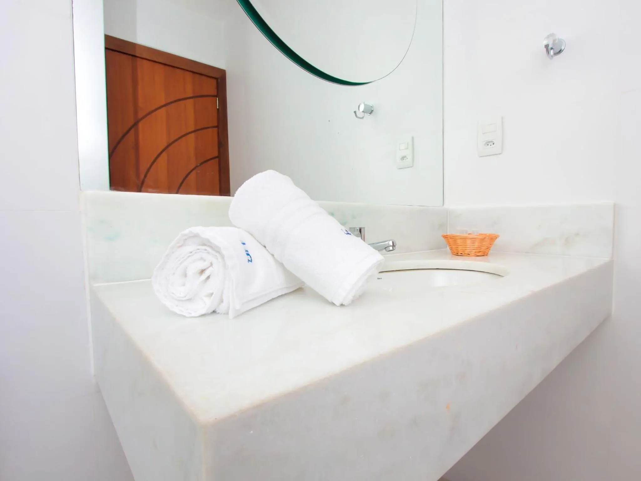 Quadruple Room in Hotel Premium Recanto da Passagem