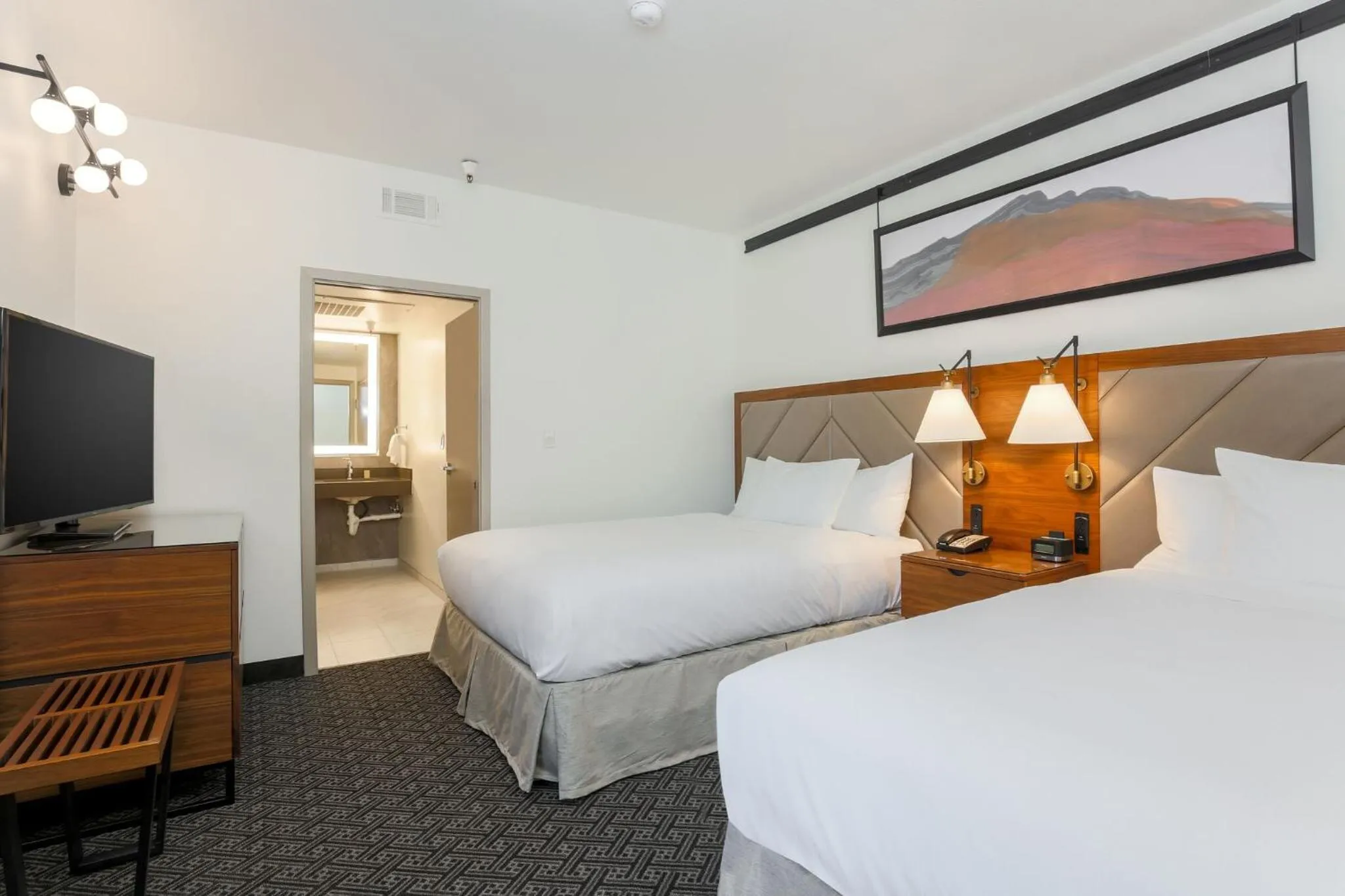 Bedroom in DoubleTree Suites by Hilton Hotel Sacramento – Rancho Cordova