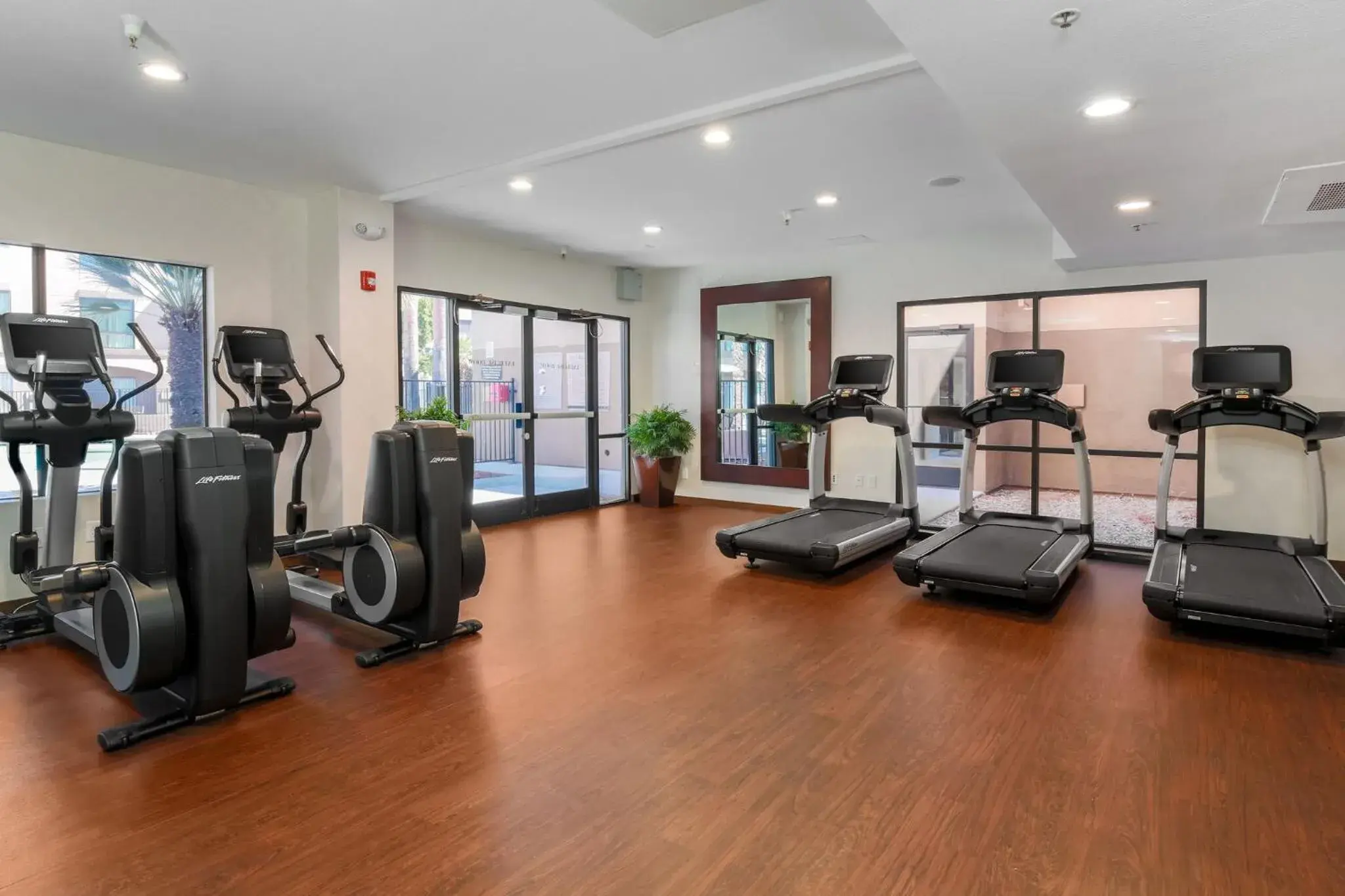 Fitness centre/facilities, Fitness Center/Facilities in DoubleTree Suites by Hilton Hotel Sacramento – Rancho Cordova