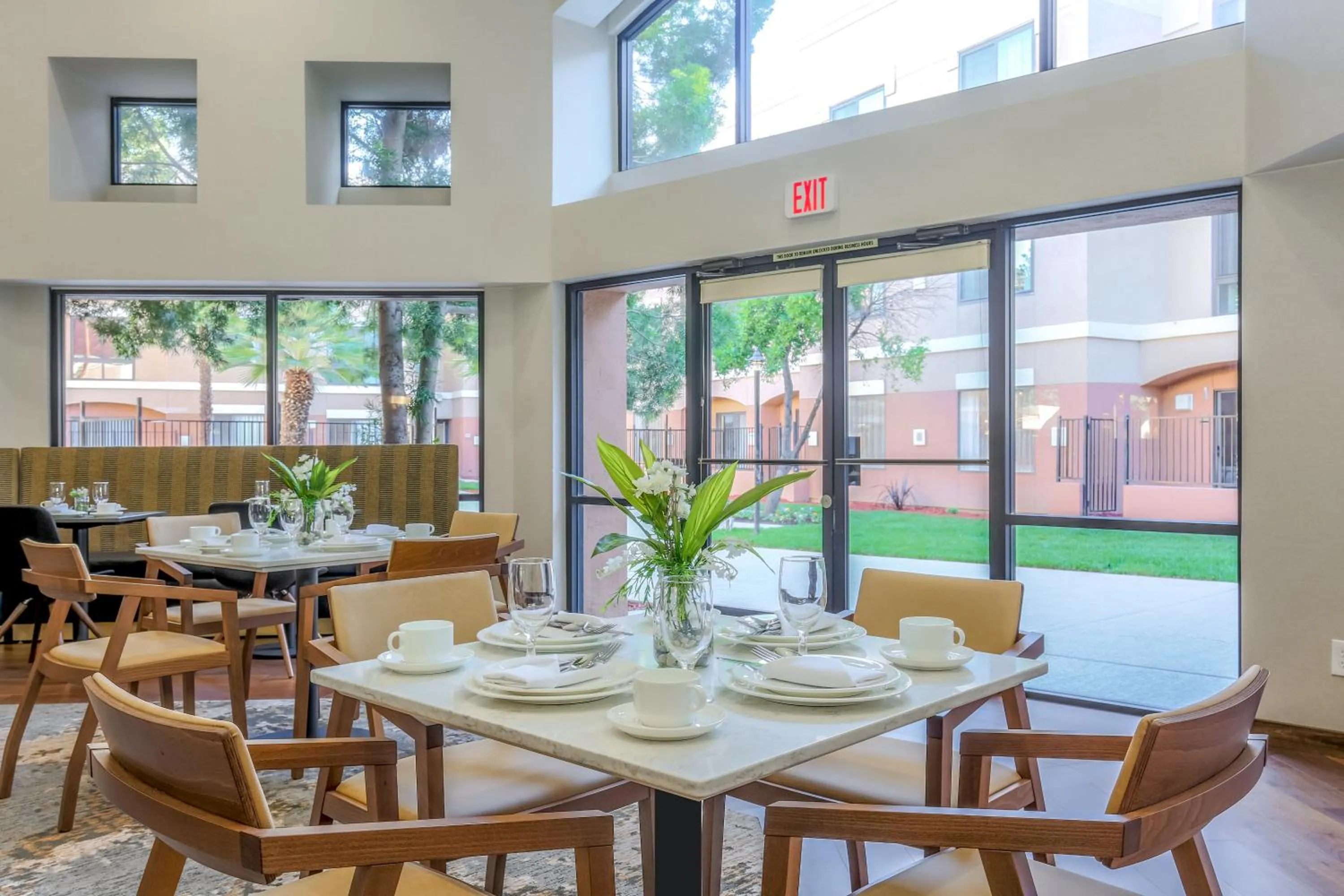 Restaurant/Places to Eat in DoubleTree Suites by Hilton Hotel Sacramento – Rancho Cordova