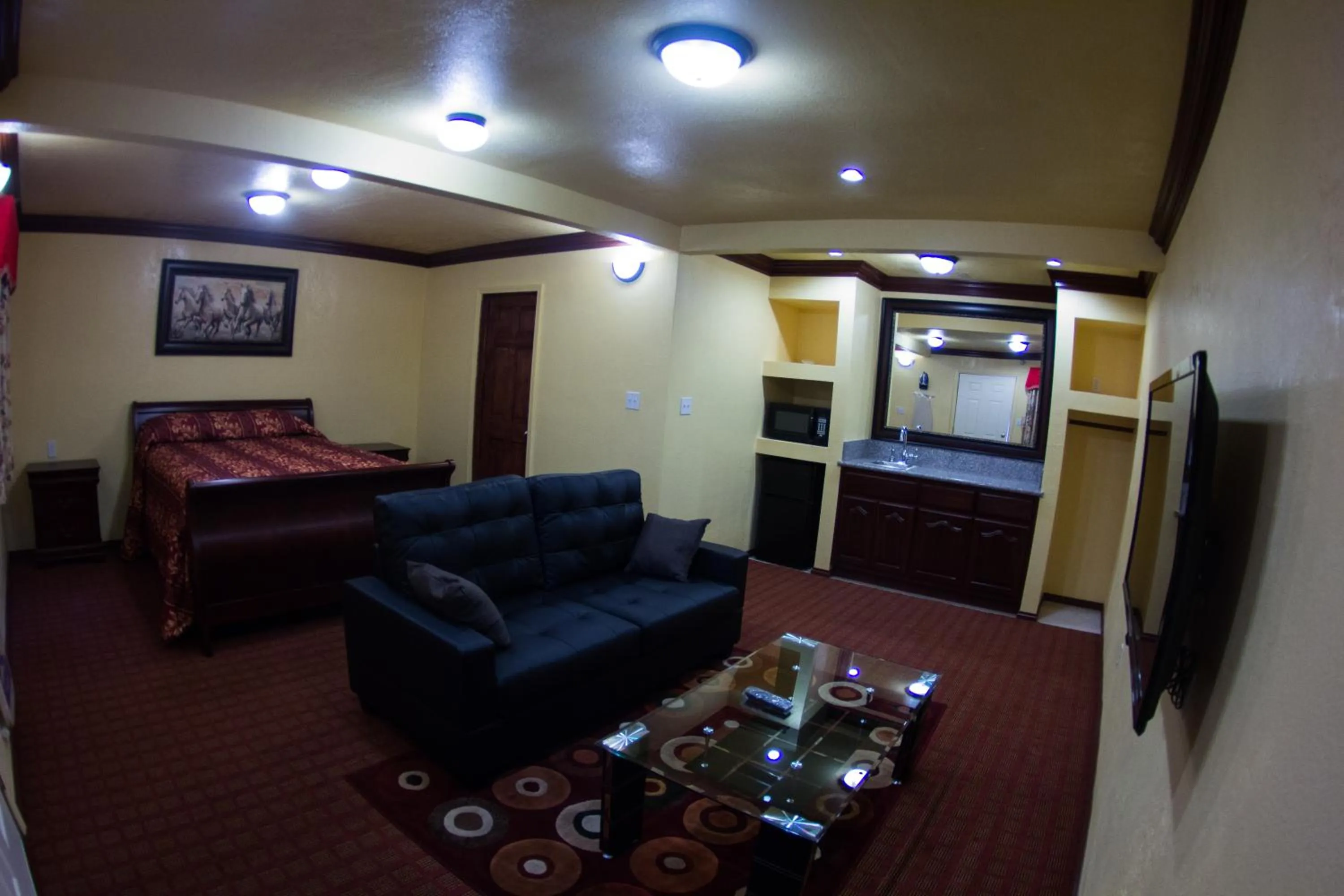 Photo of the whole room in Welcome Inn