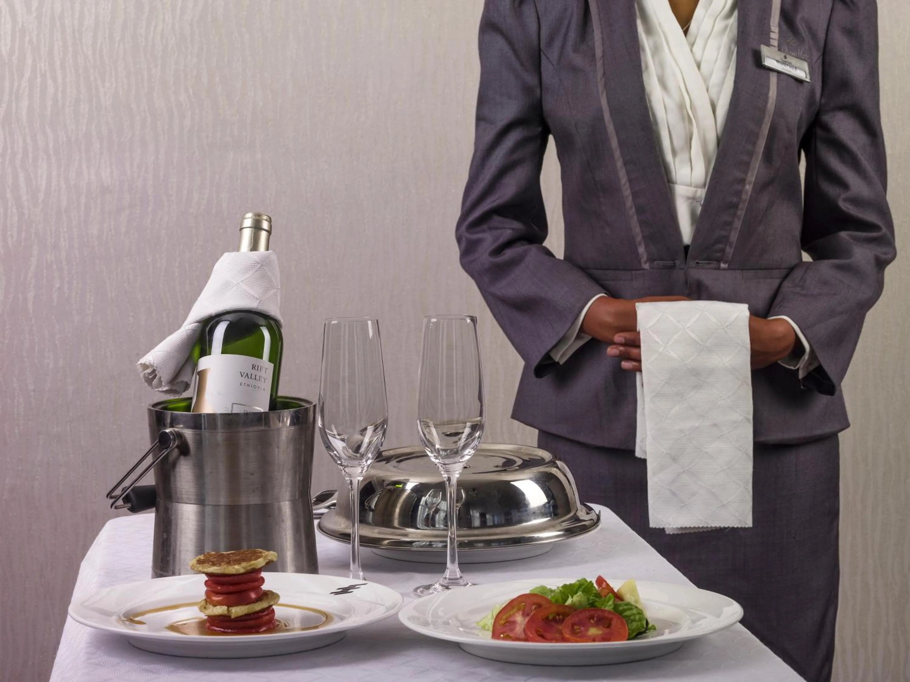 Meals in Grand Eliana Hotel Conference & Spa