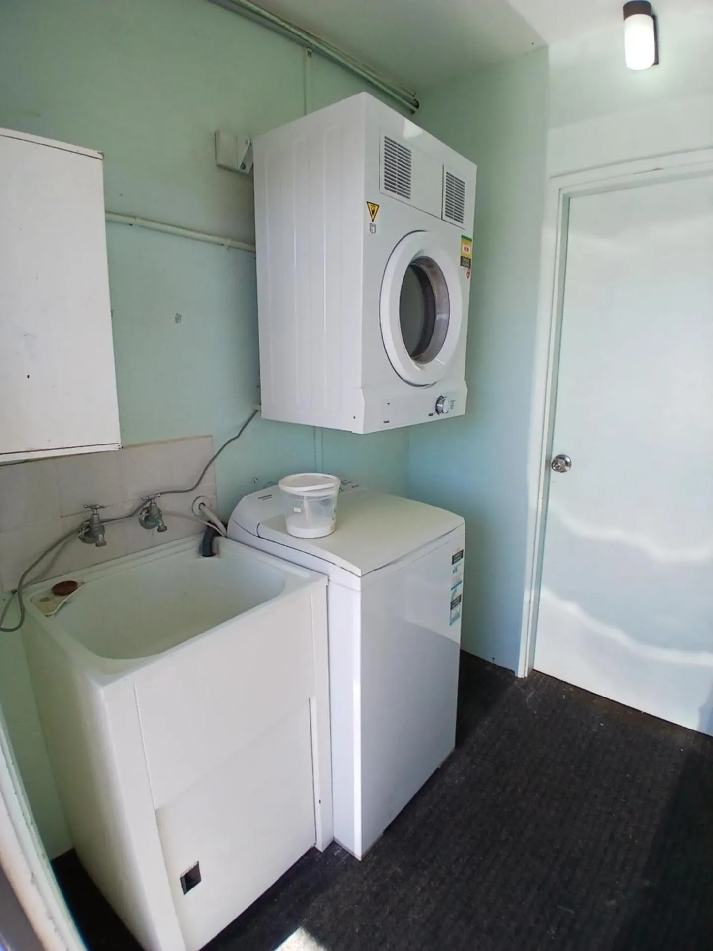 laundry in Silver Oaks Motel