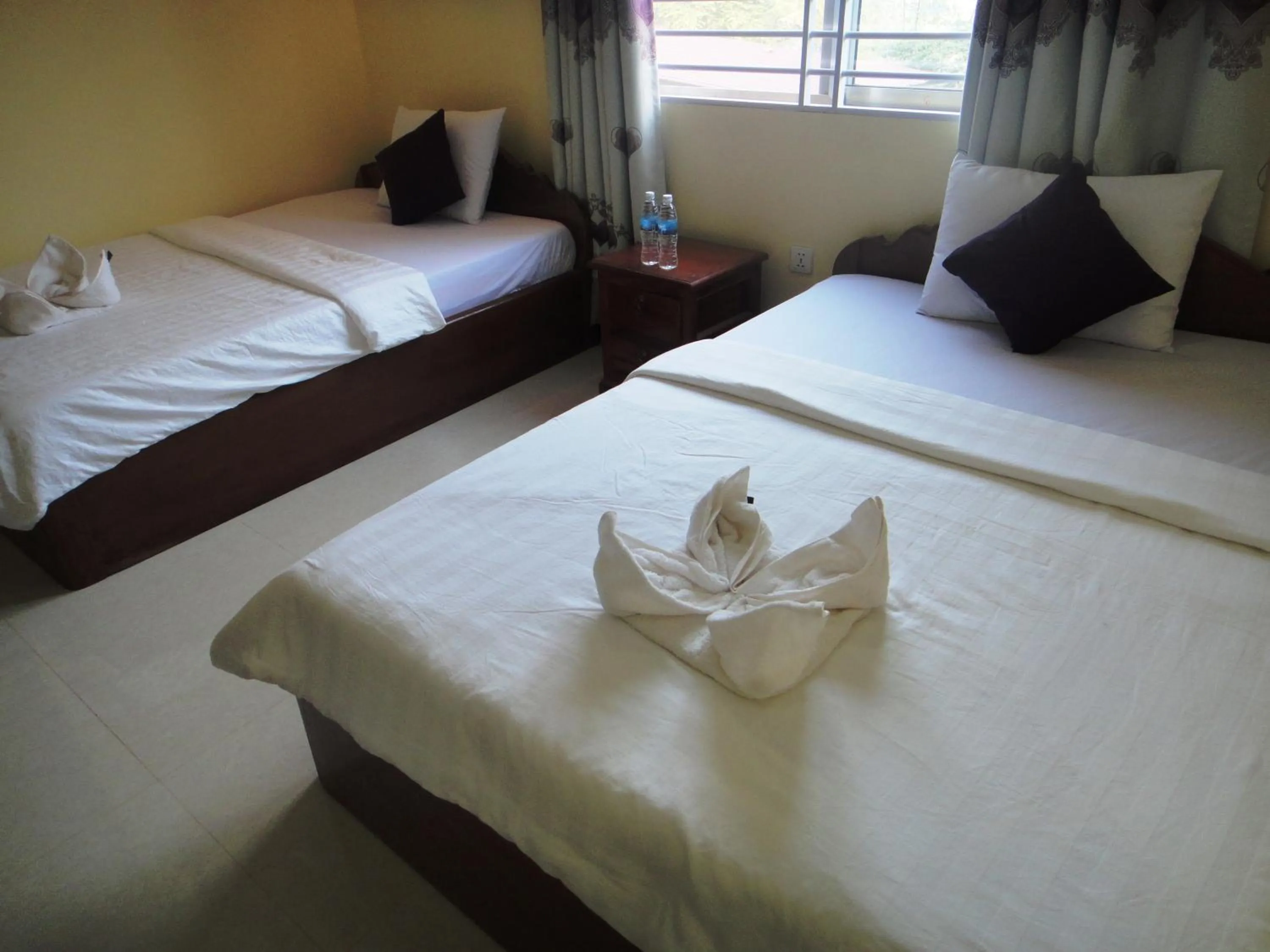Photo of the whole room, Bed in Khemra I Guesthouse