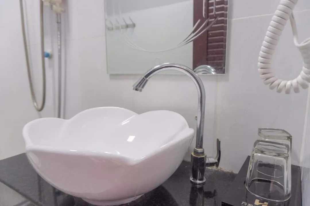 Bathroom in Khemra I Guesthouse