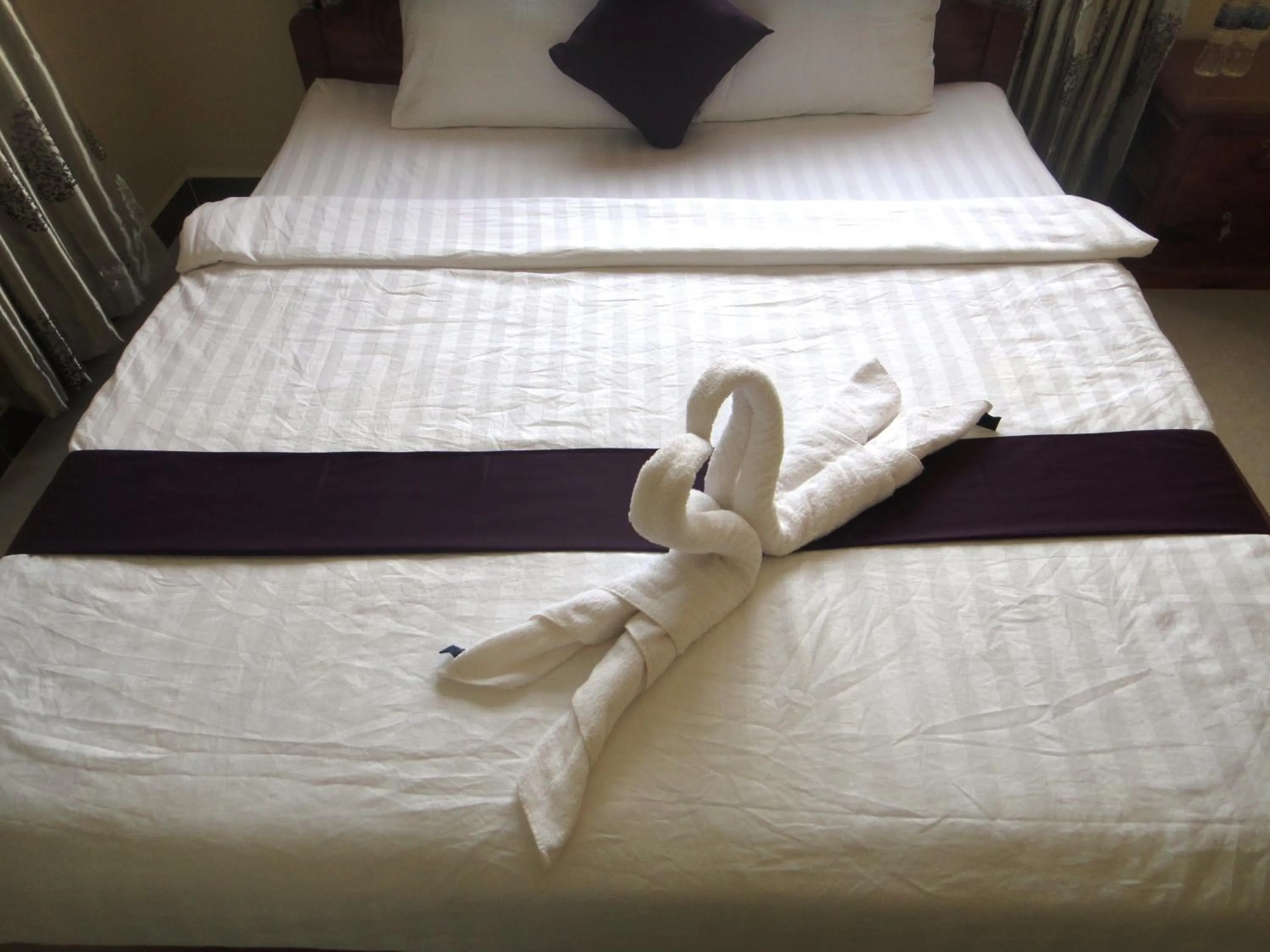 Photo of the whole room, Bed in Khemra I Guesthouse