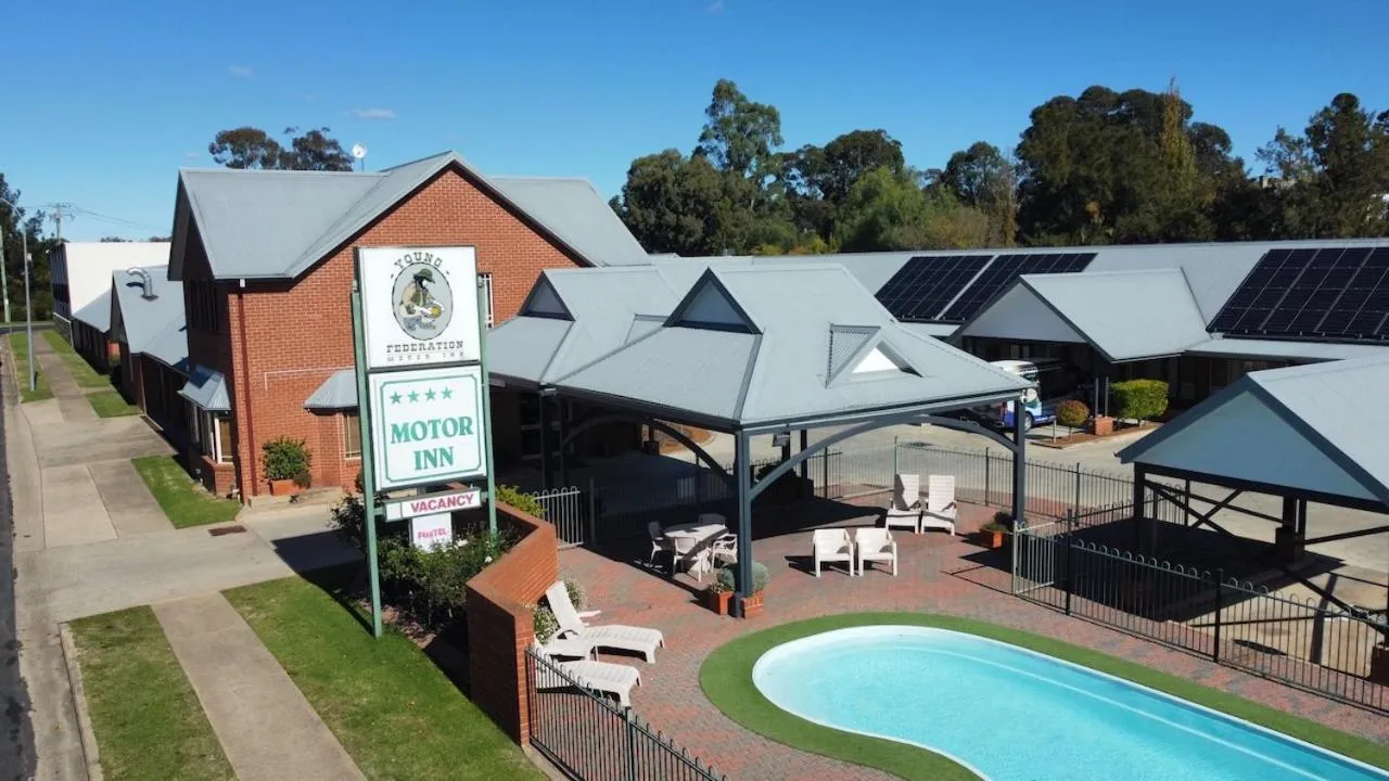 Young Federation Motor Inn and Services Club