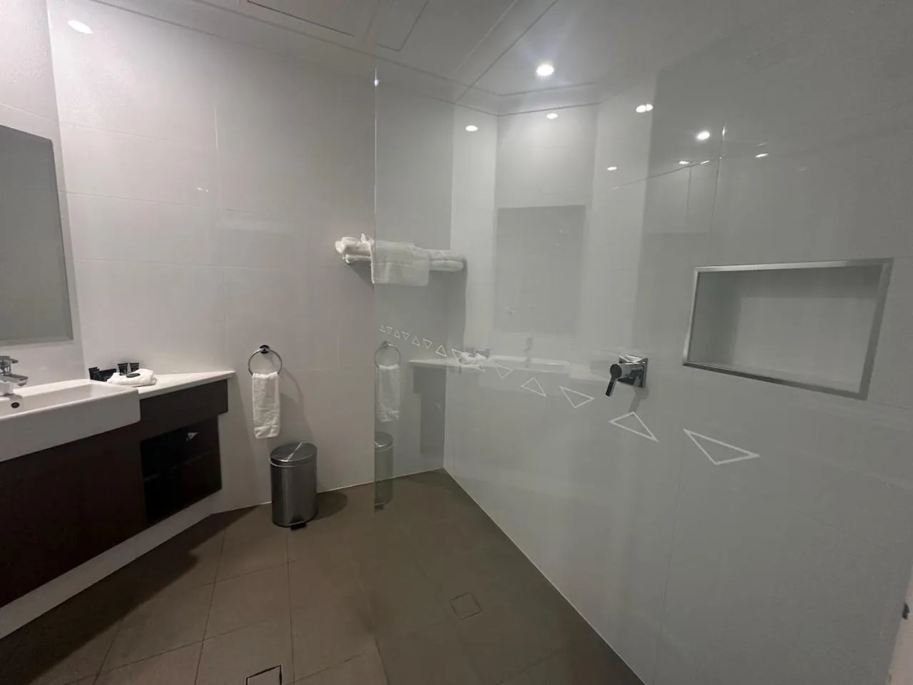 Young Federation Motor Inn and Services Club