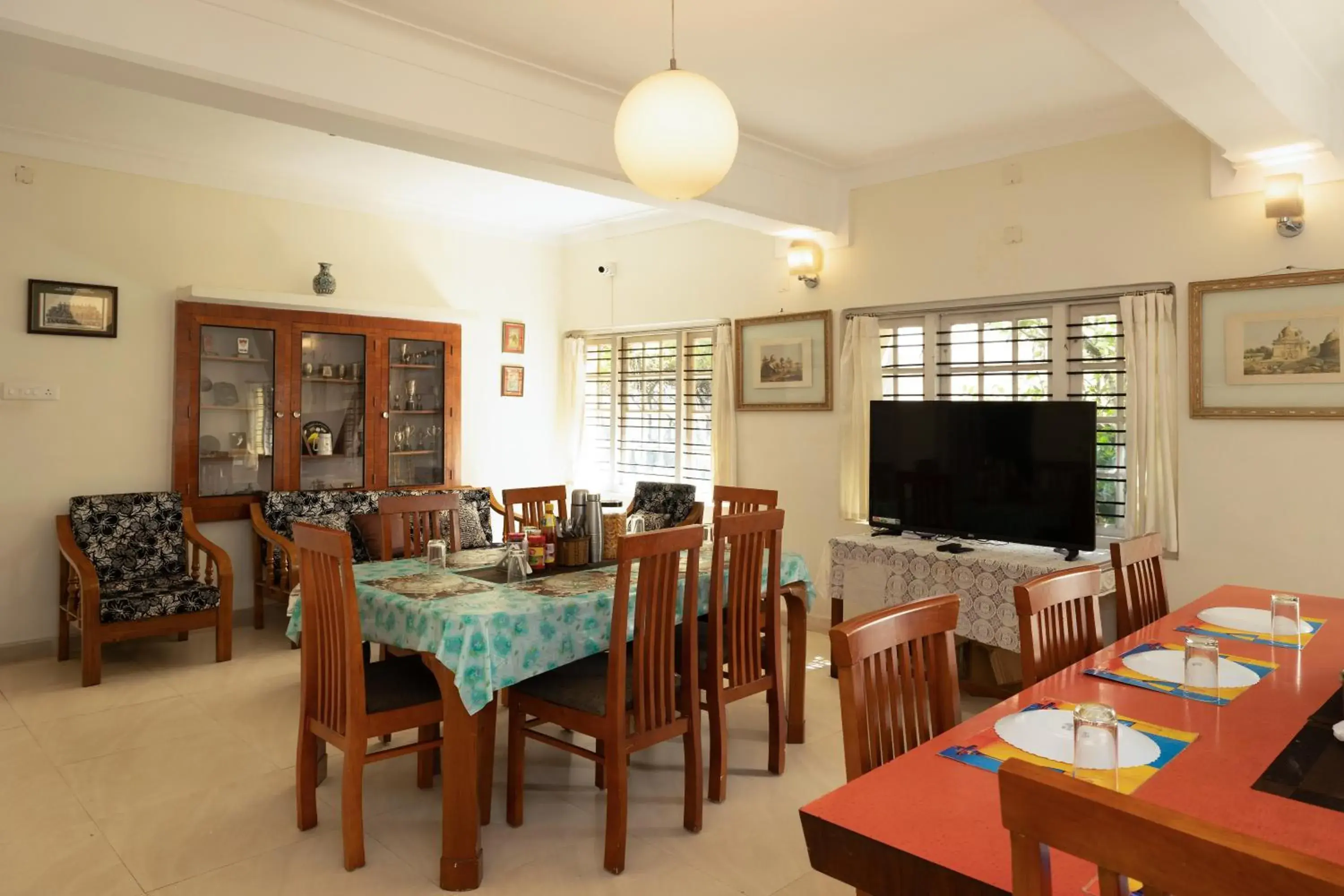 Restaurant/places to eat in Colonels inn Restaurant/places to eat in Colonels inn