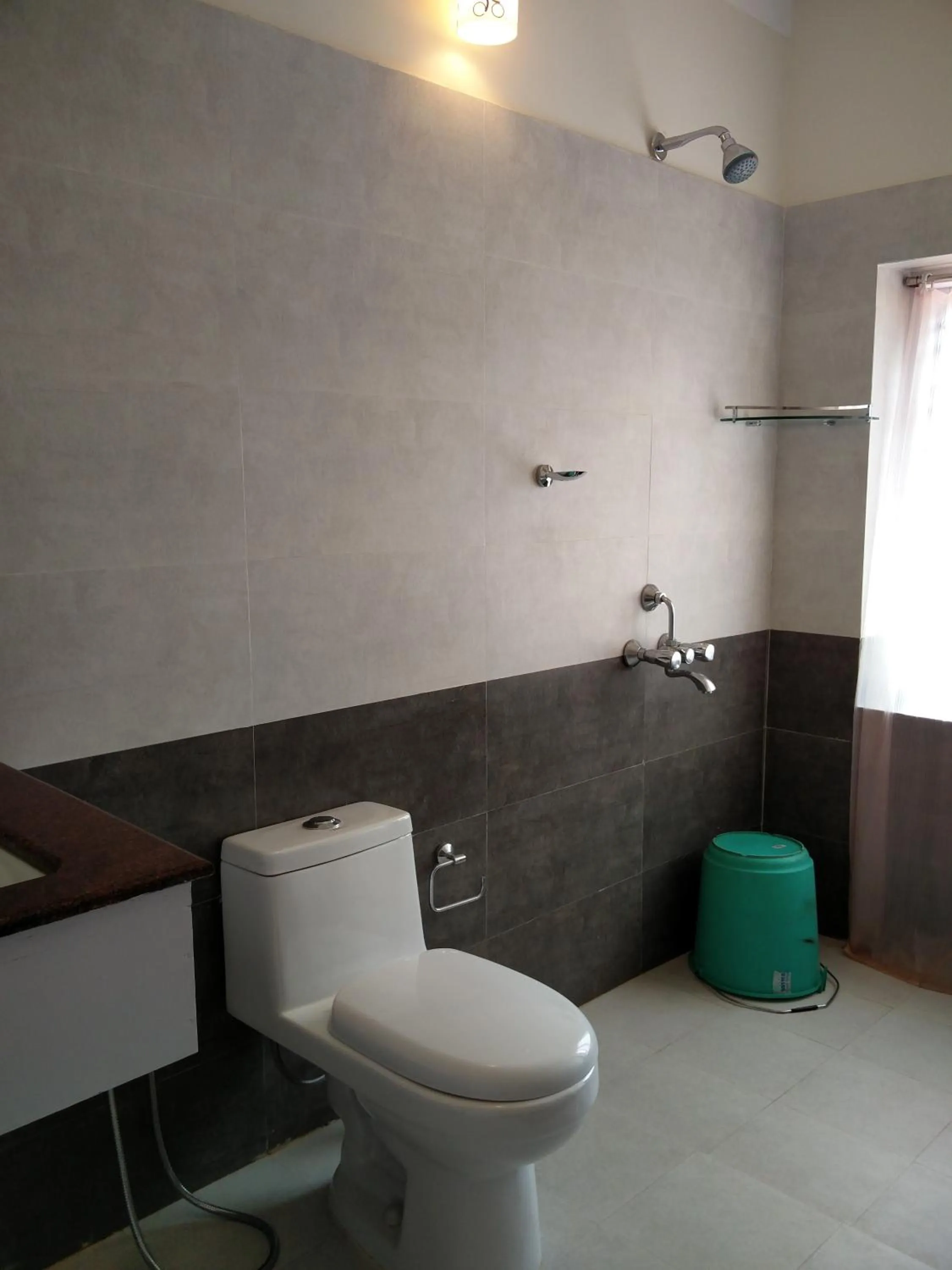 Bathroom in Colonels inn