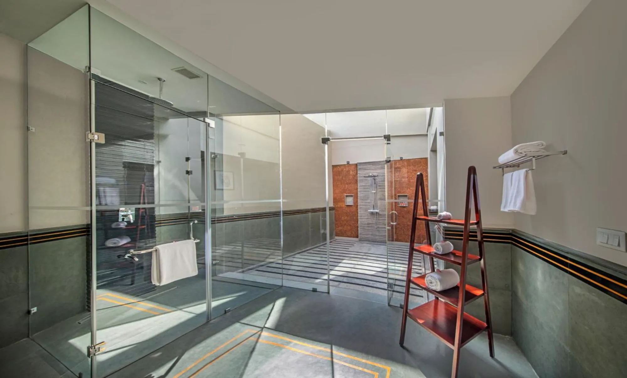 Shower in Niraamaya Wellness Retreats Backwaters And Beyond Kumarakom