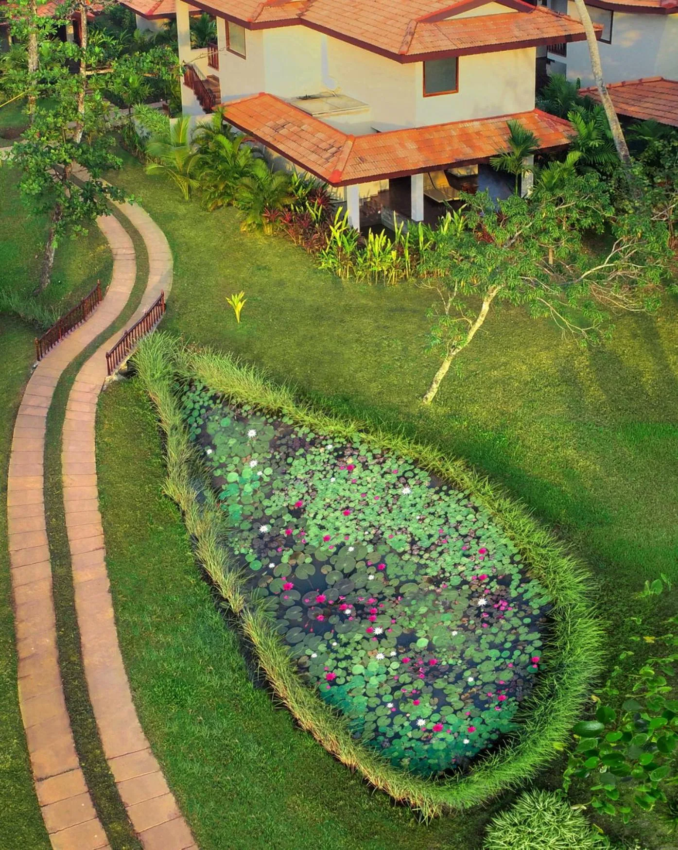 Garden in Niraamaya Wellness Retreats Backwaters And Beyond Kumarakom