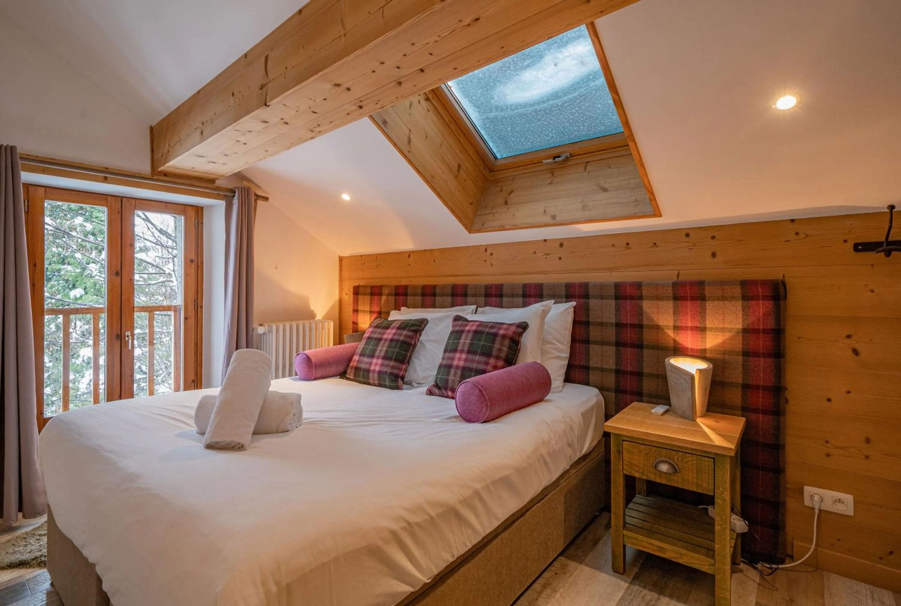 Bed in Loft Apartment High Rimaye - Mont Blanc Views, Close to Brevent