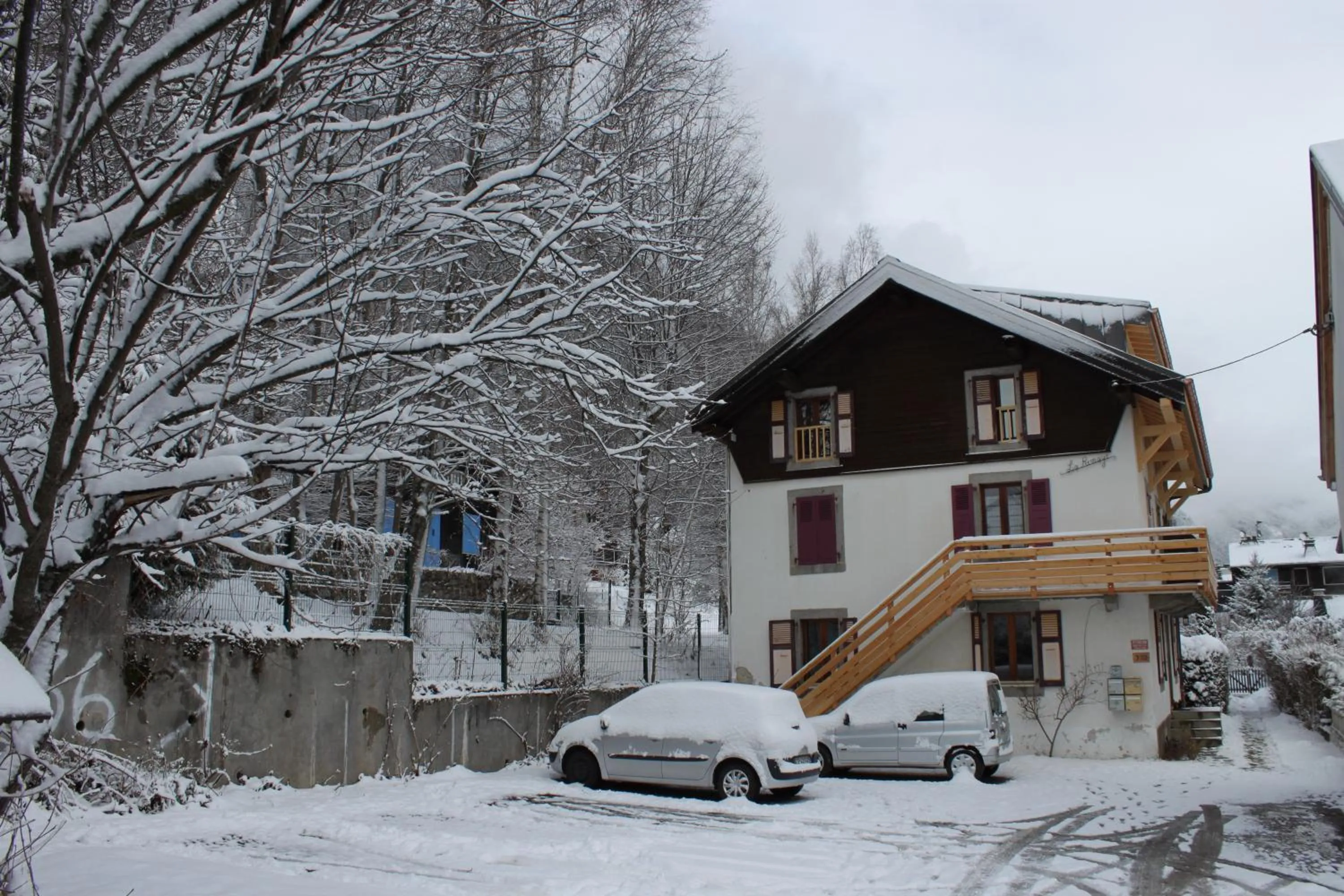 Property building in Loft Apartment High Rimaye - Mont Blanc Views, Close to Brevent