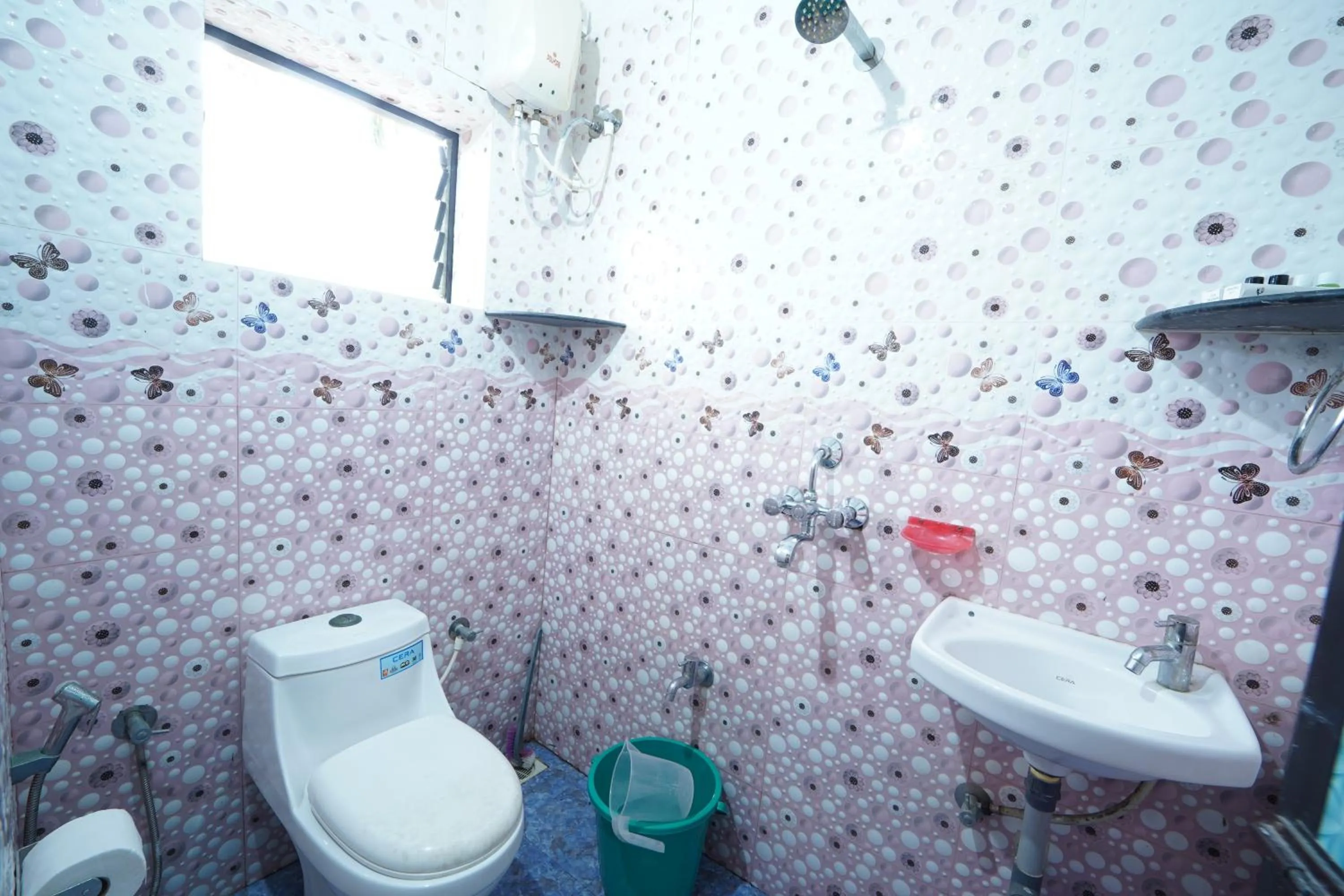 Sunset & Waves Resort, Mandrem Beach