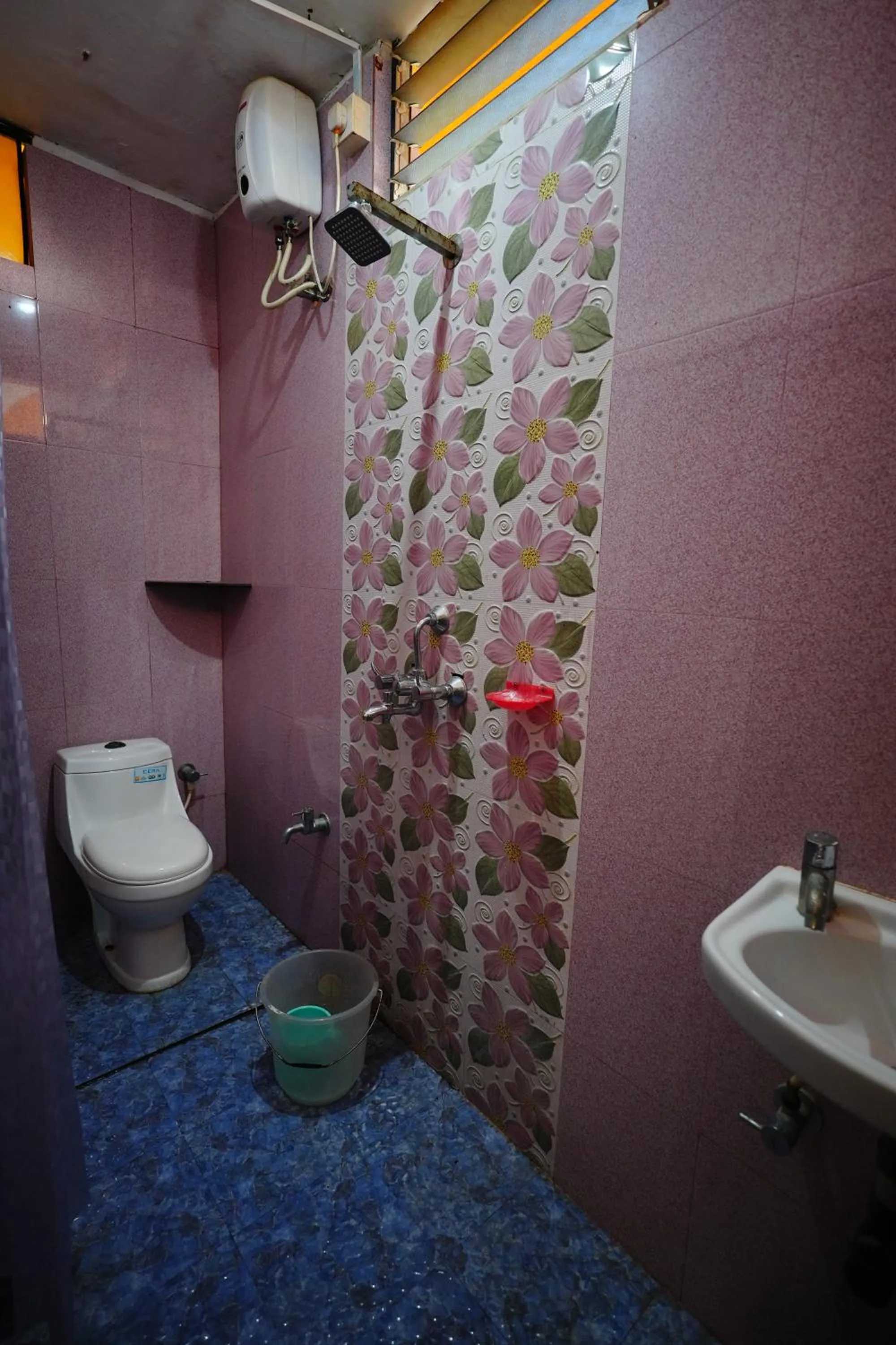 Sunset & Waves Resort, Mandrem Beach