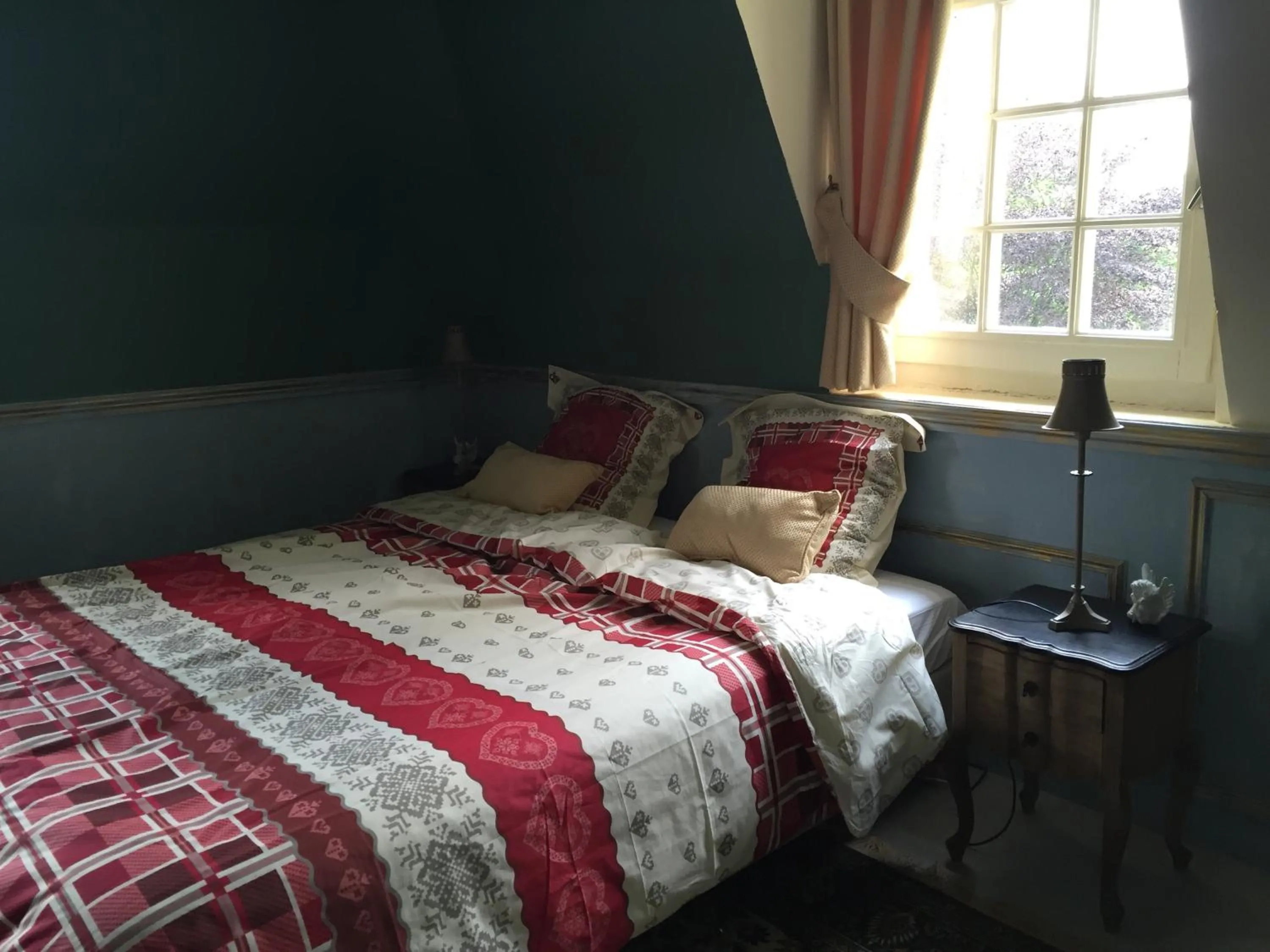 Bed in Le Castel Ecossais