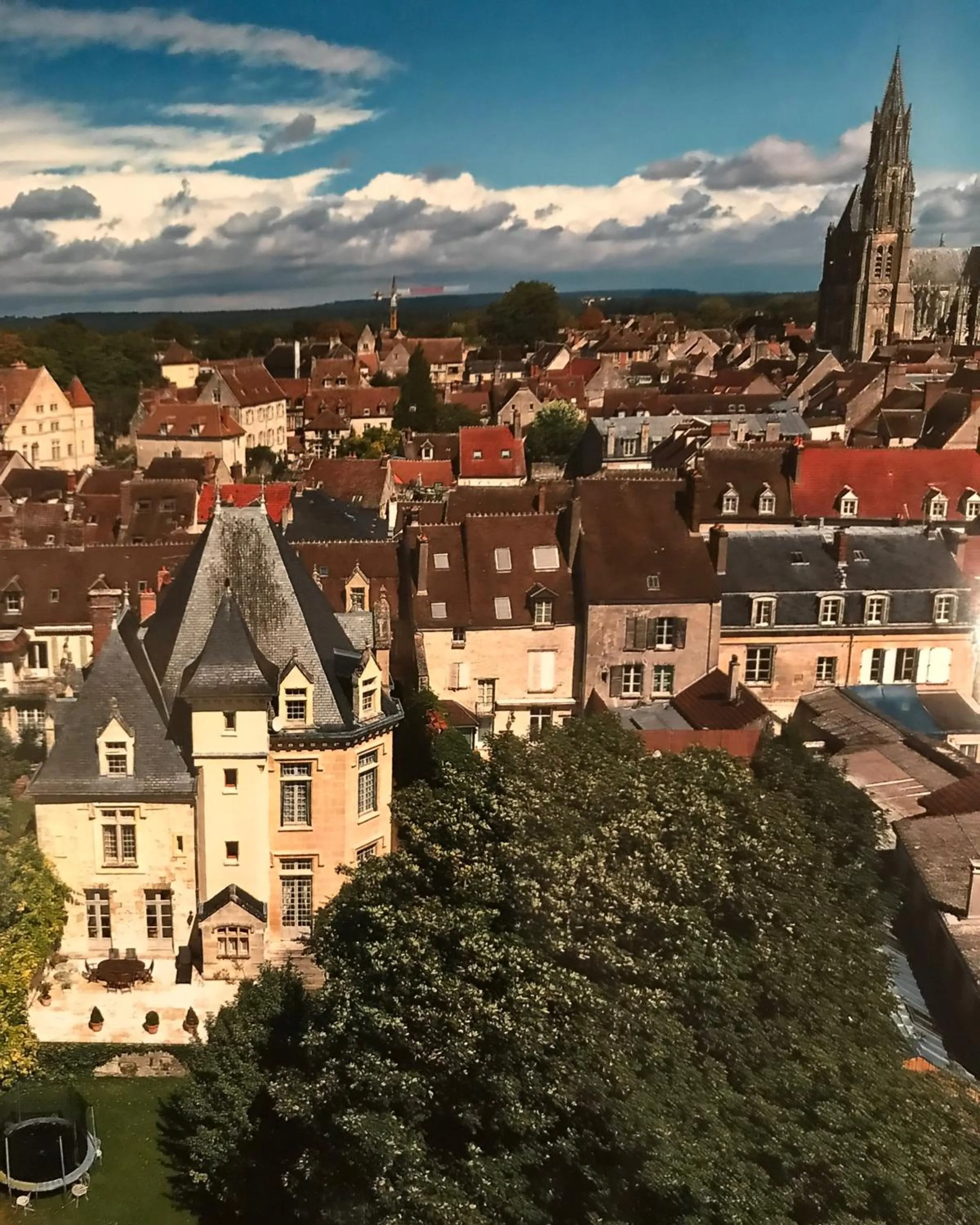 Bird's eye view in Le Castel Ecossais