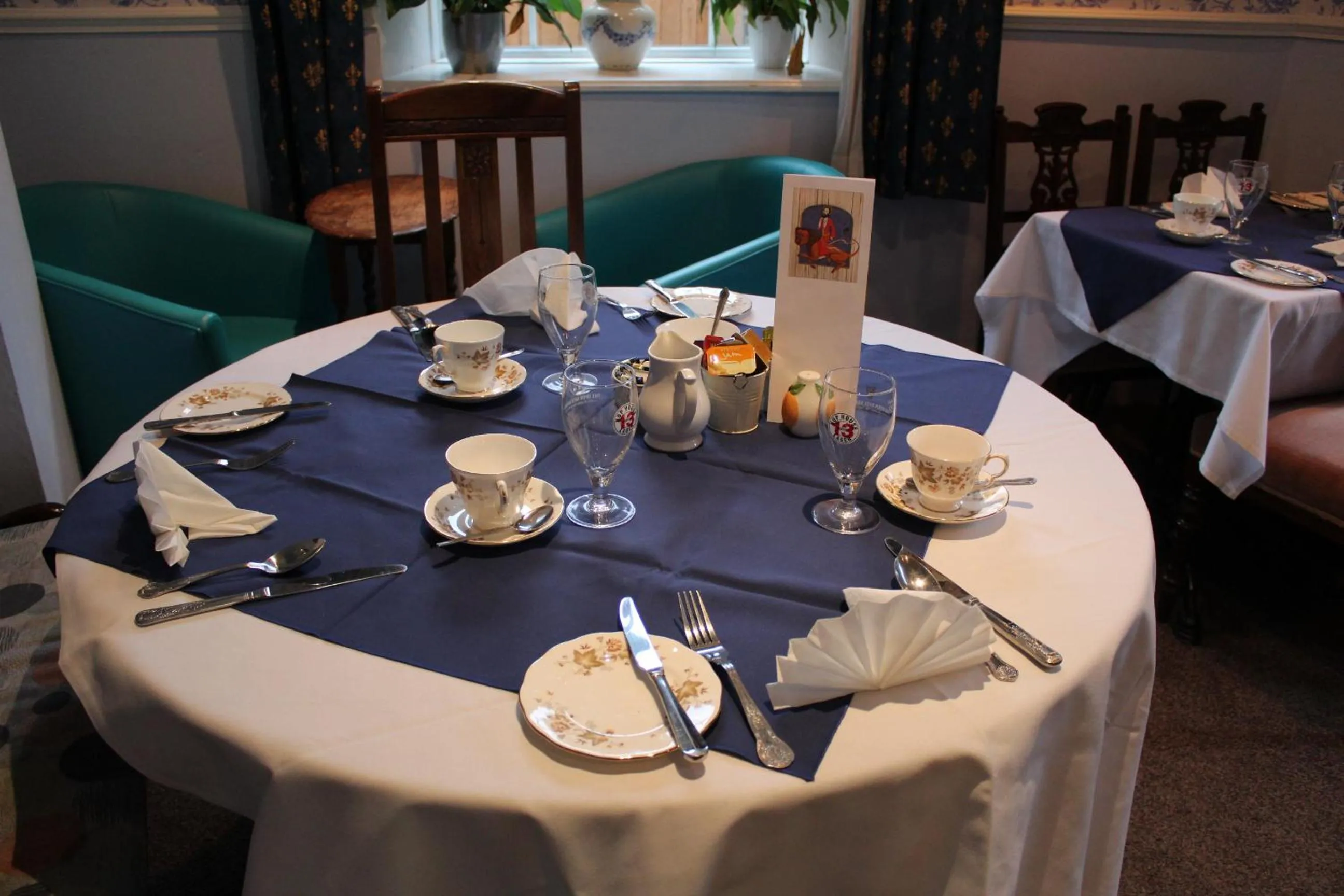 Breakfast in The Old Red Lion