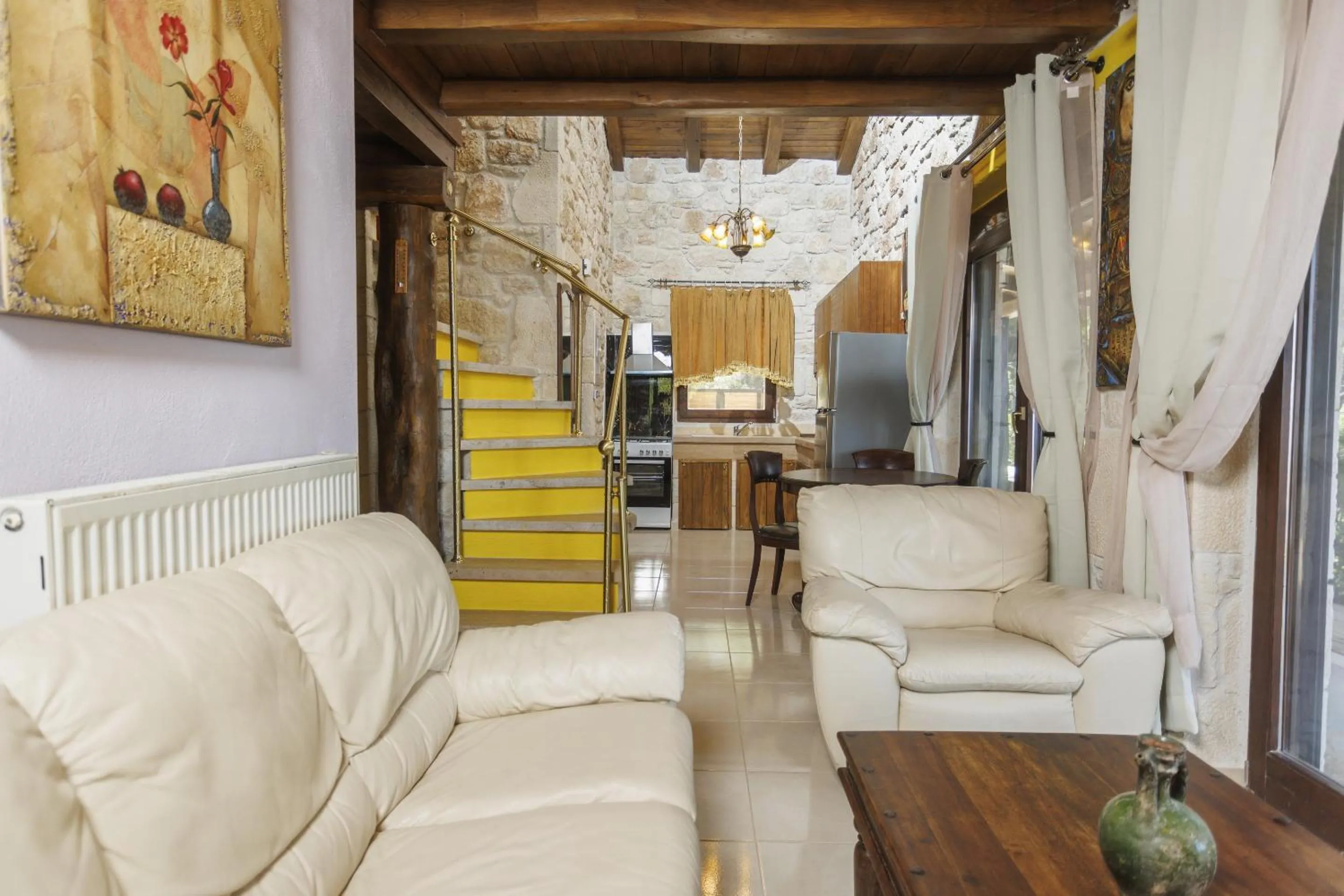 Living room in Akritas Ef Zin Villas & Suites