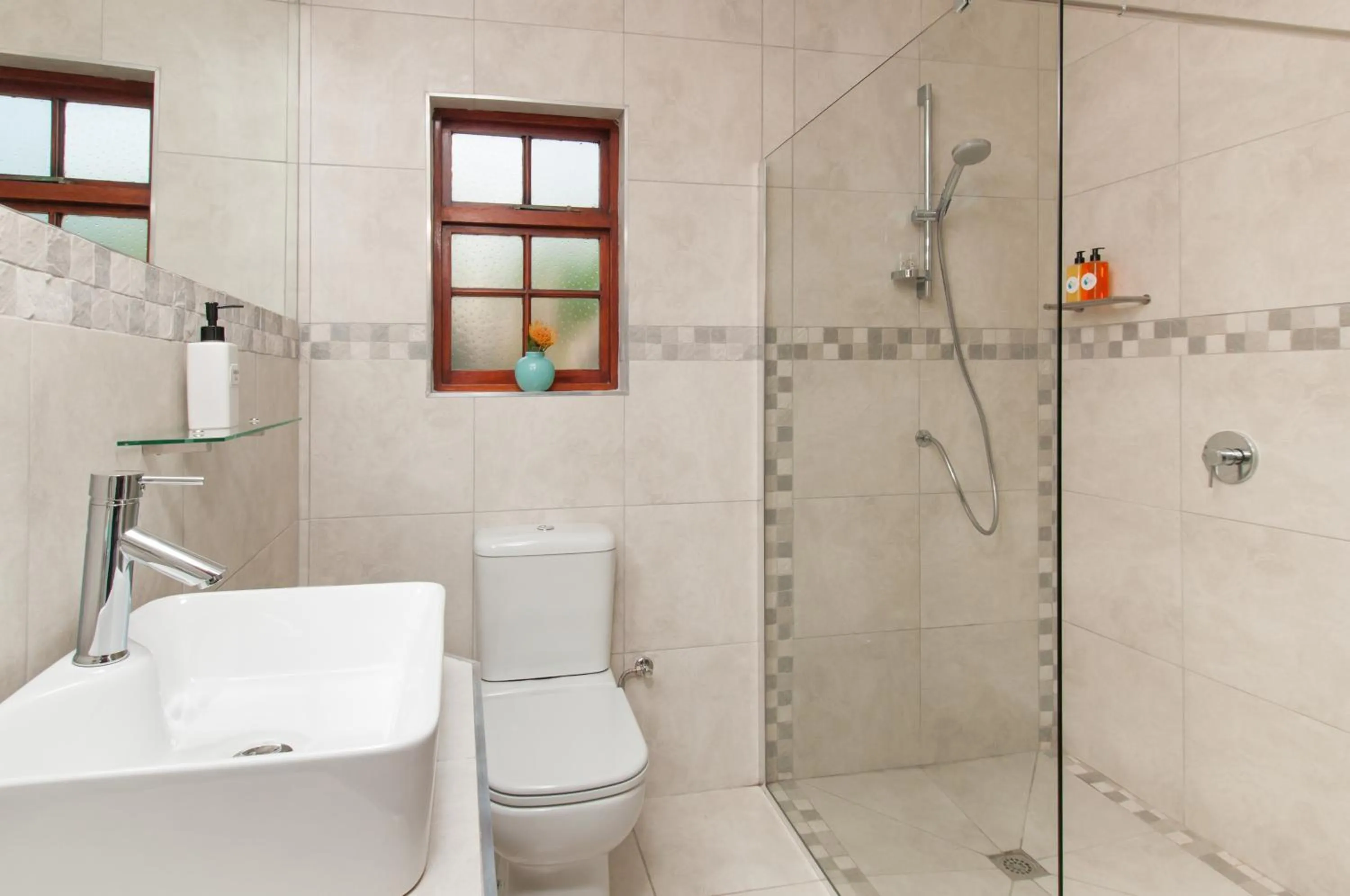 Bathroom in 6 Stemmet Lodge