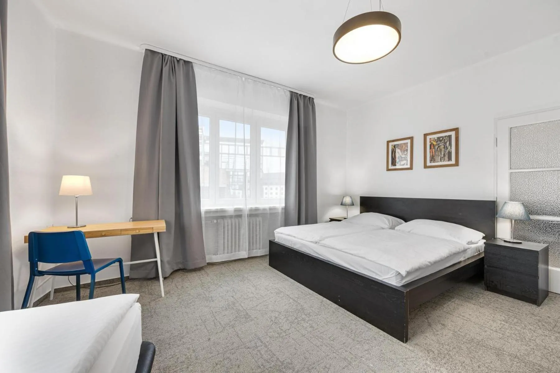 Apartment with Balcony in Petit Dependance