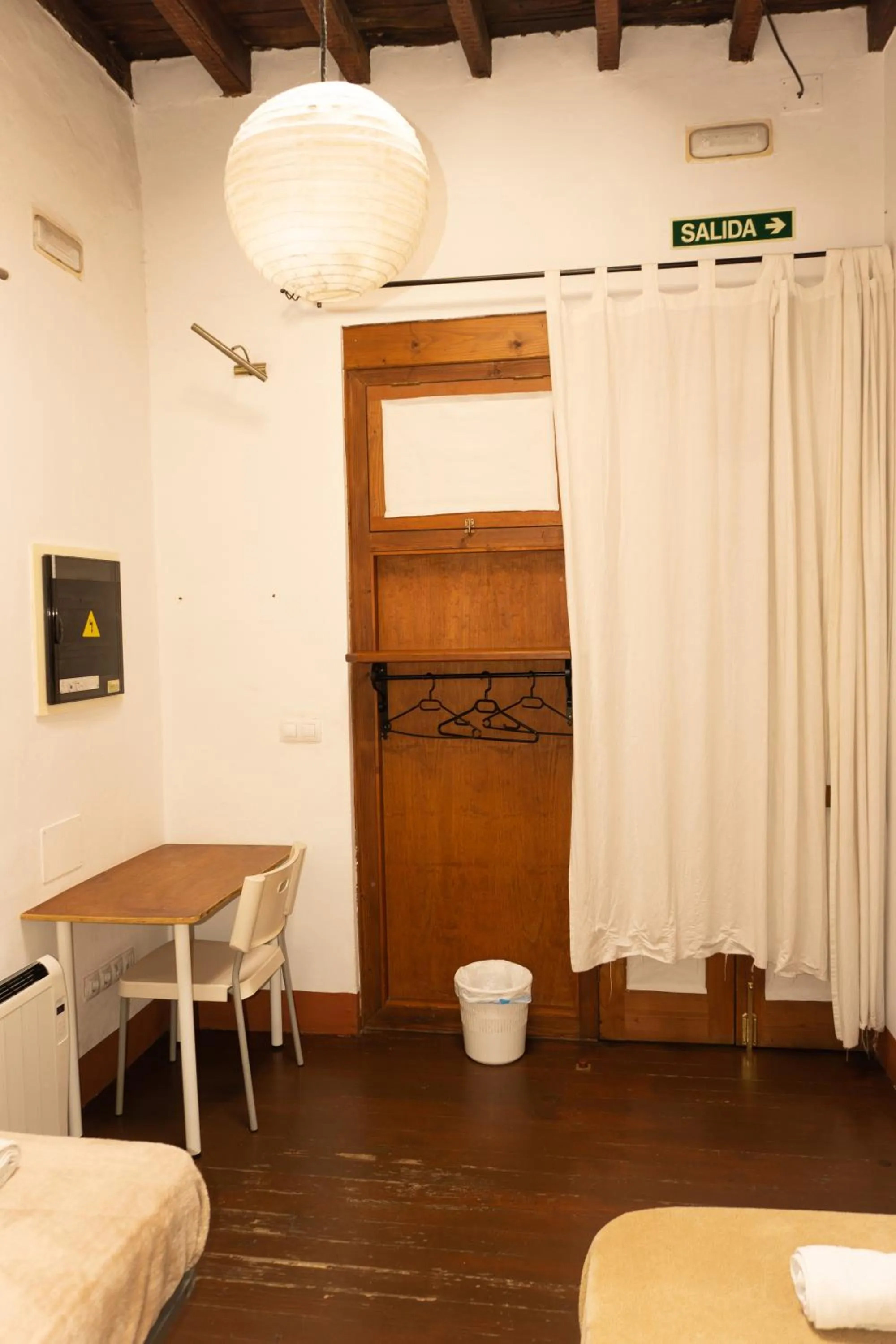 Photo of the whole room in Hostel Albergue La Casa Encantada