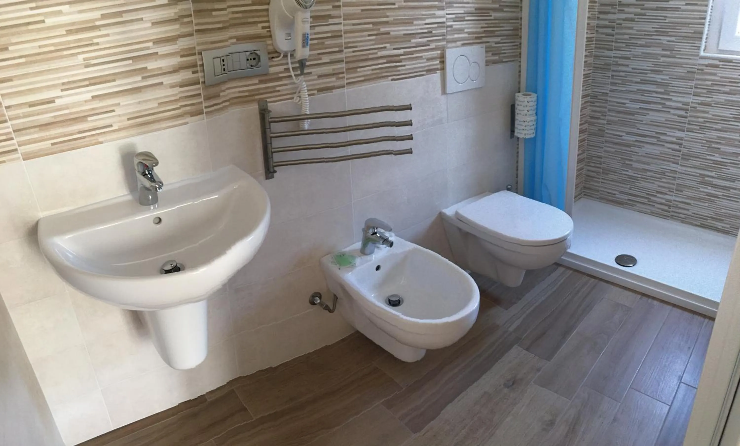 Toilet in Pineto Resort