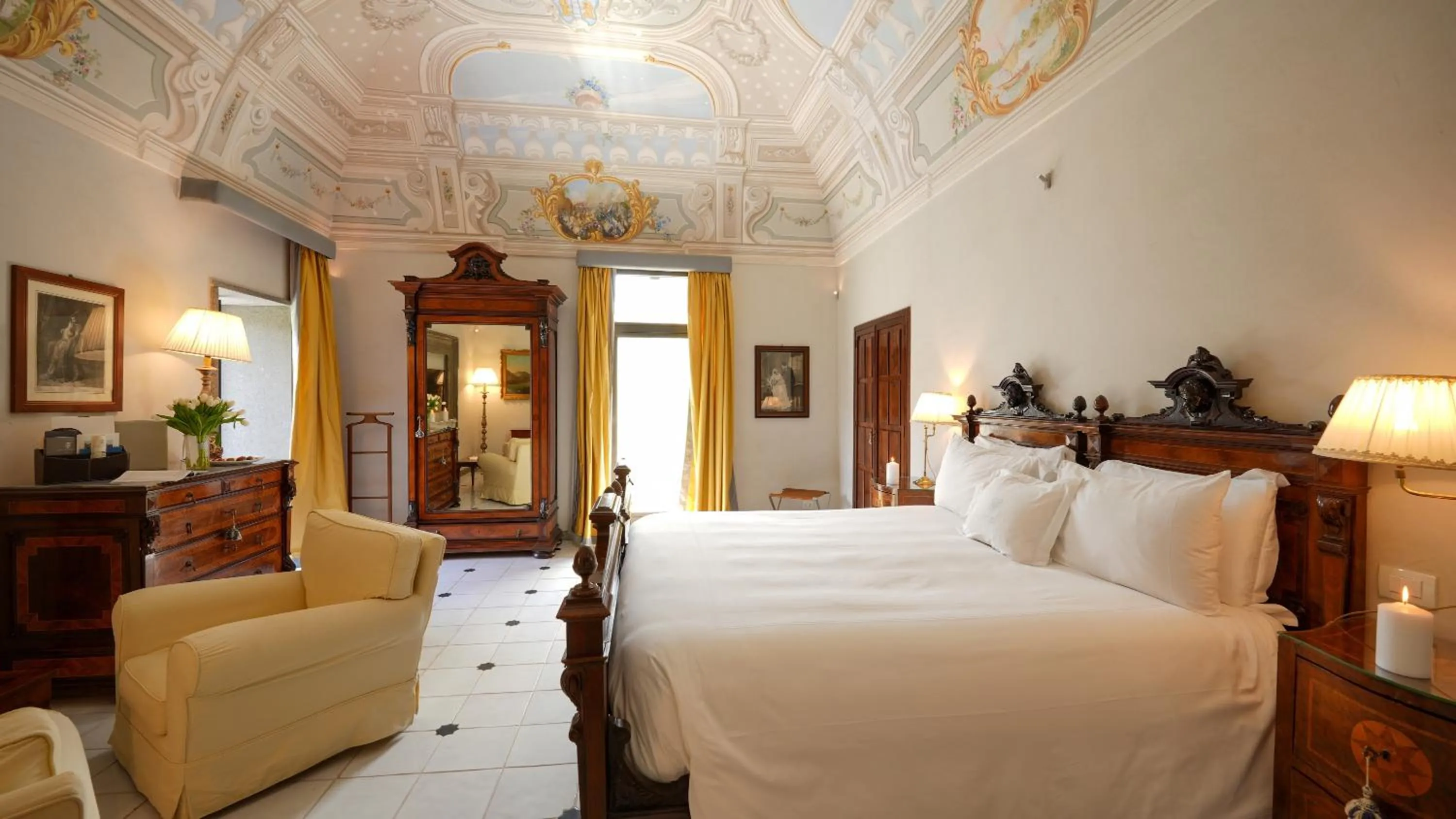 Decorative detail, Bed in Grand Hotel Cocumella