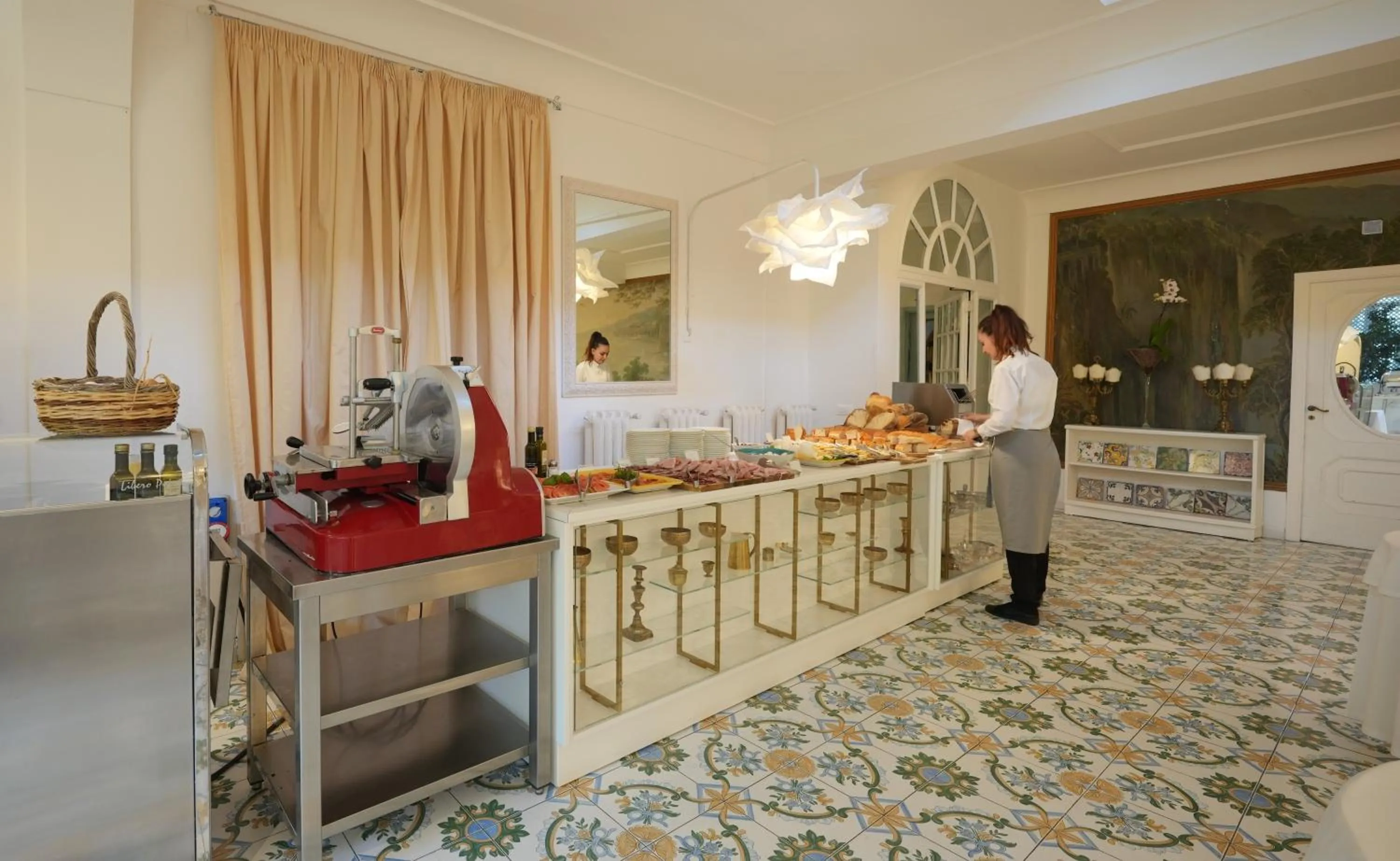 Breakfast in Grand Hotel Cocumella