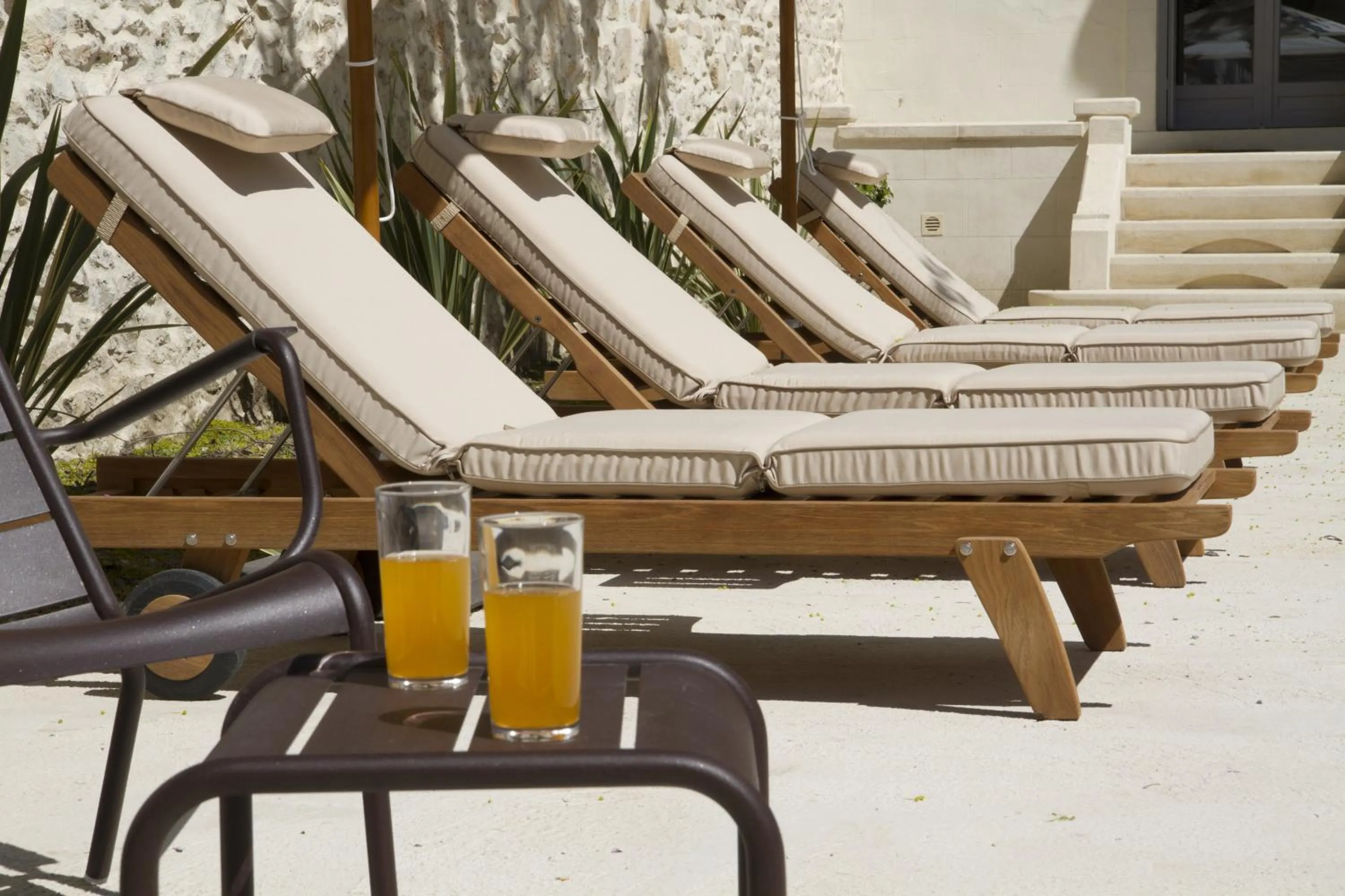 Spring in Villa Meridia