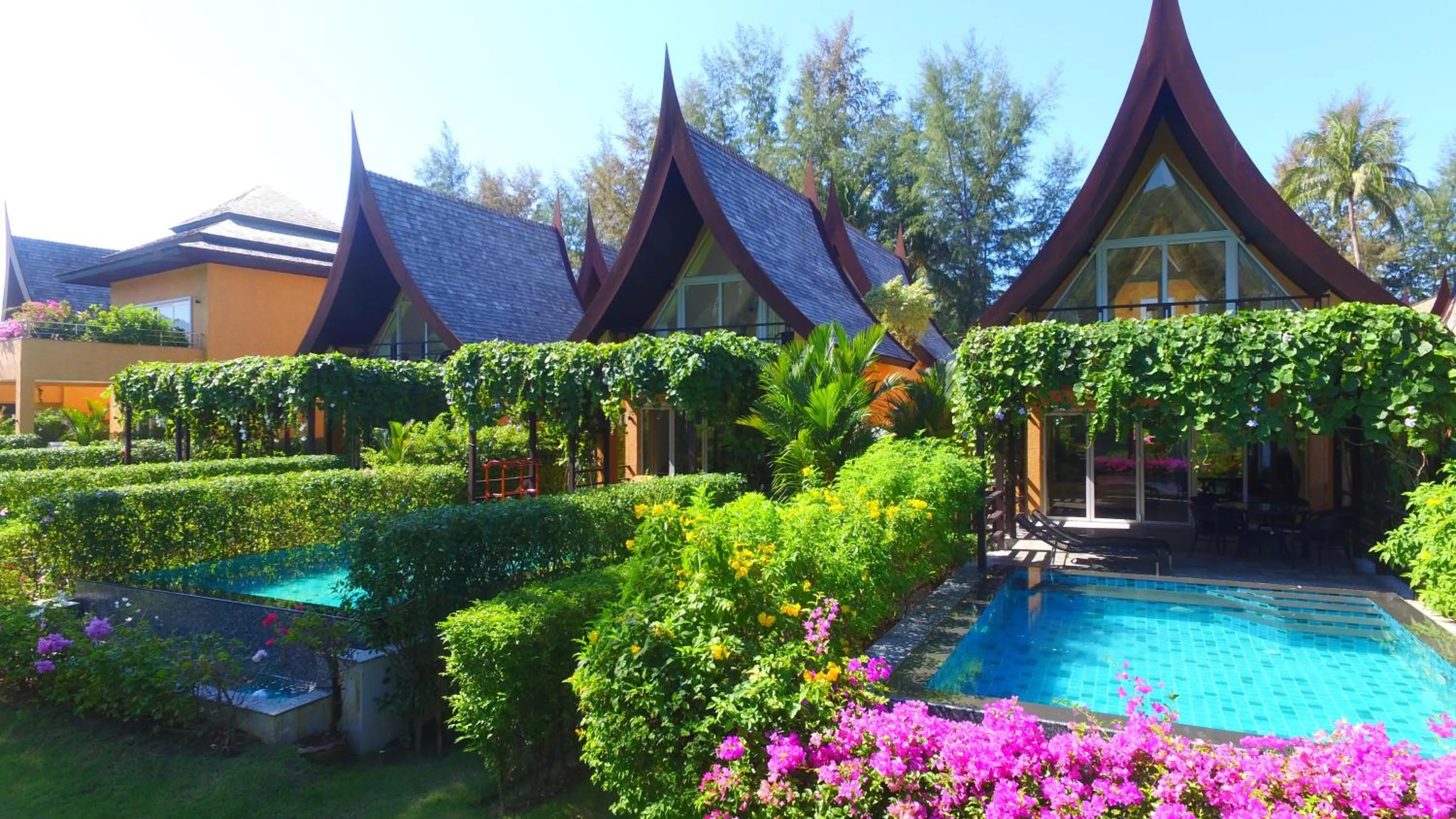 Garden in Koh Chang Beach Villas