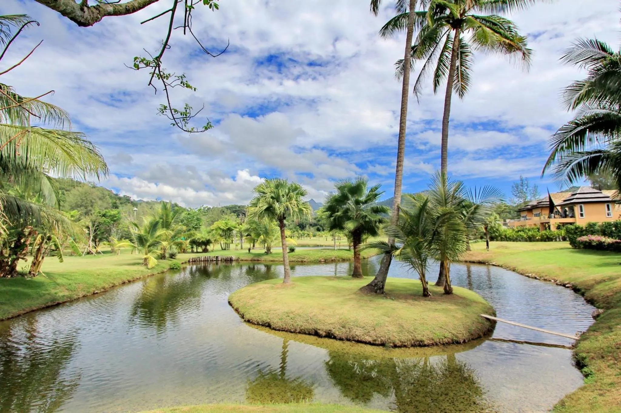 Koh Chang Beach Villas