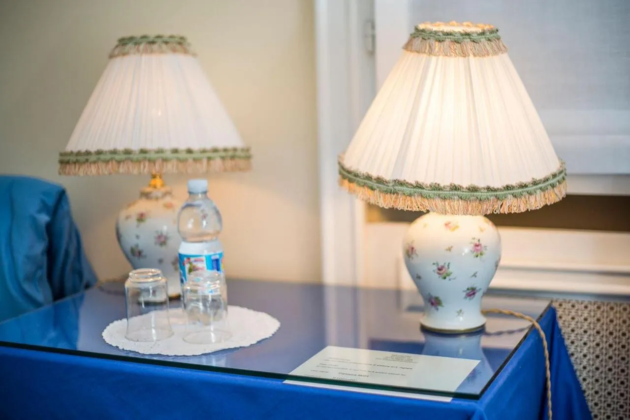 Decorative detail in B&B Annabel