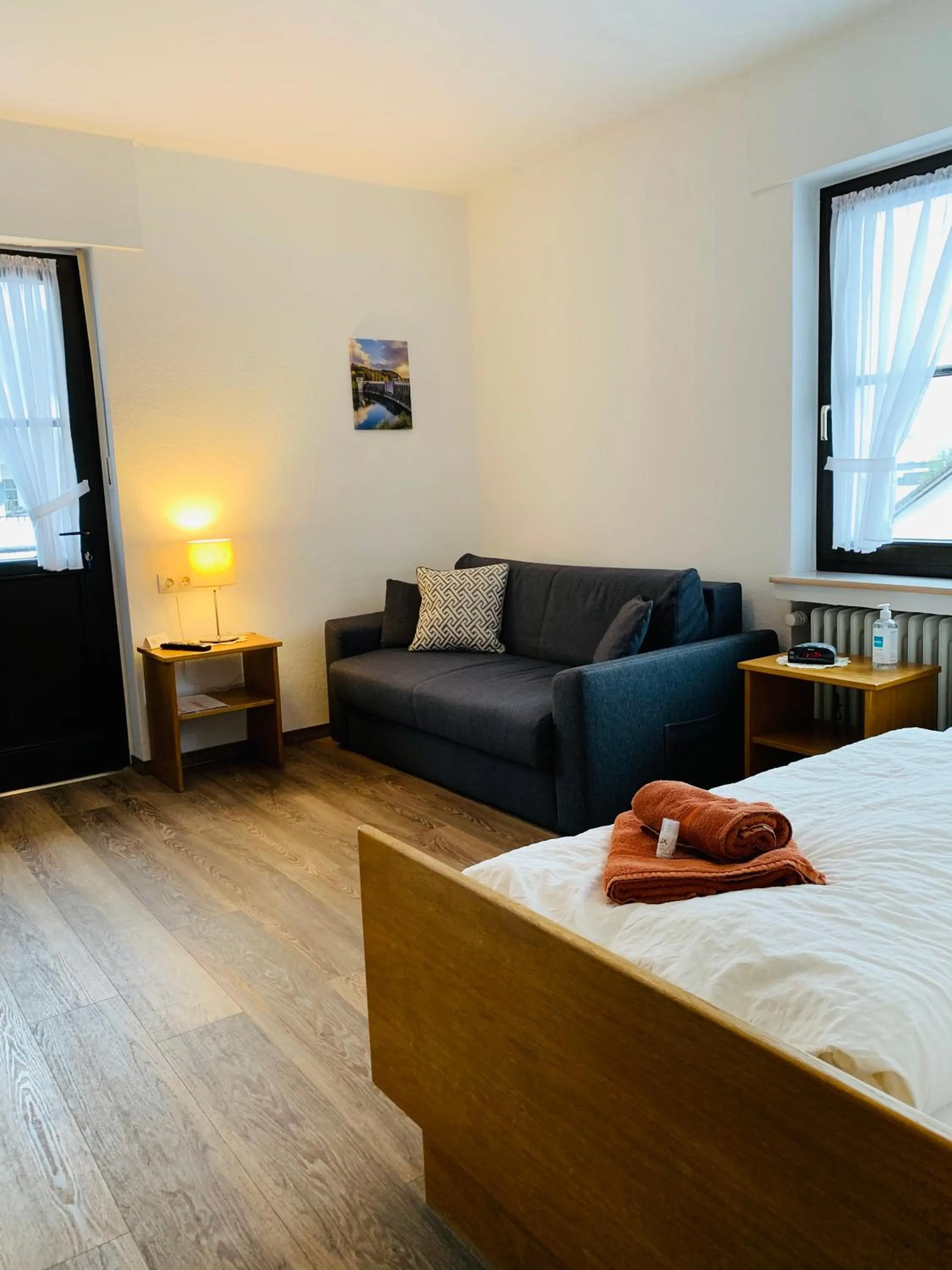 Photo of the whole room, Bed in Gasthof Zum Hobel