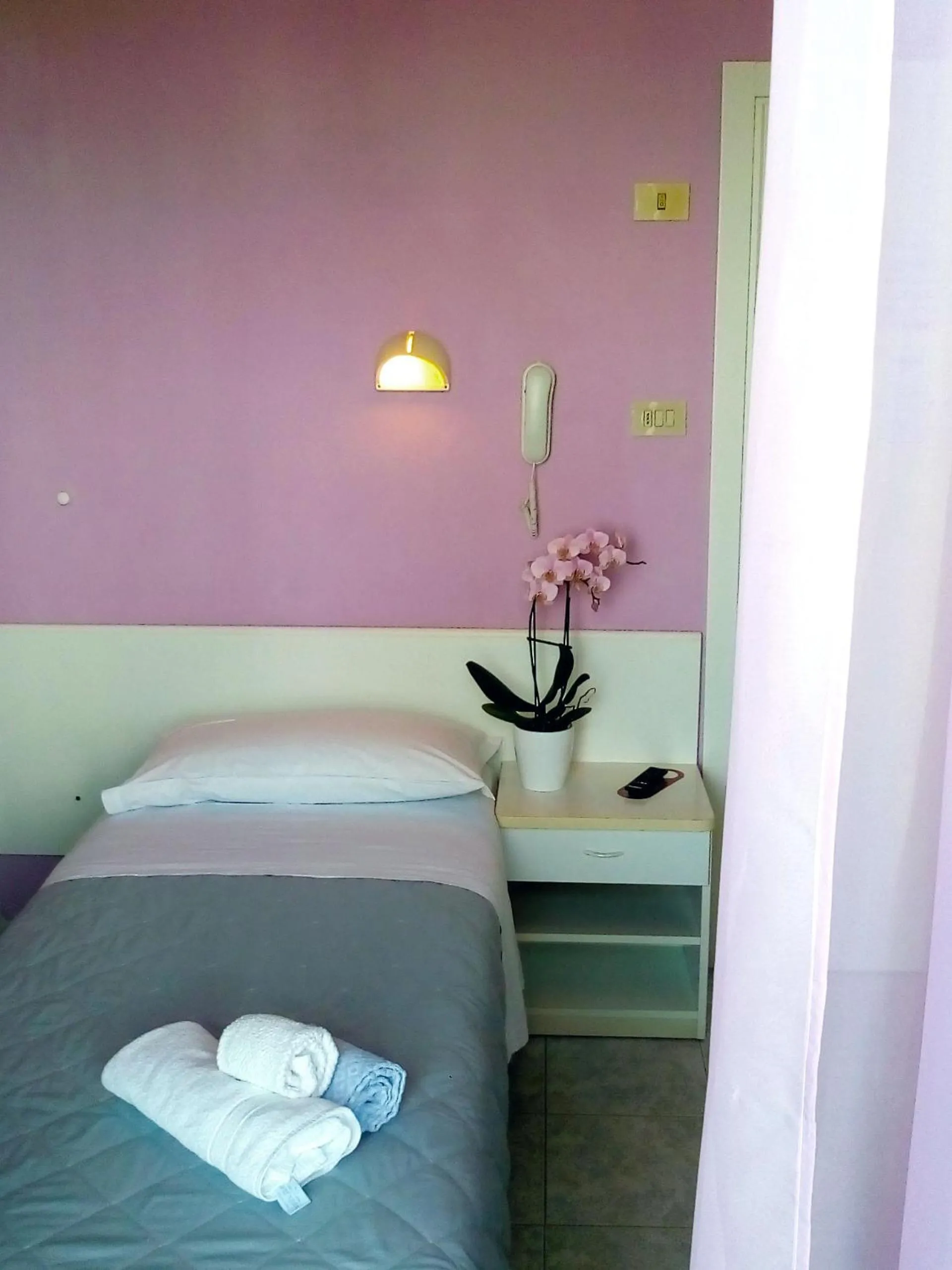 Bed in Hotel Rosalba