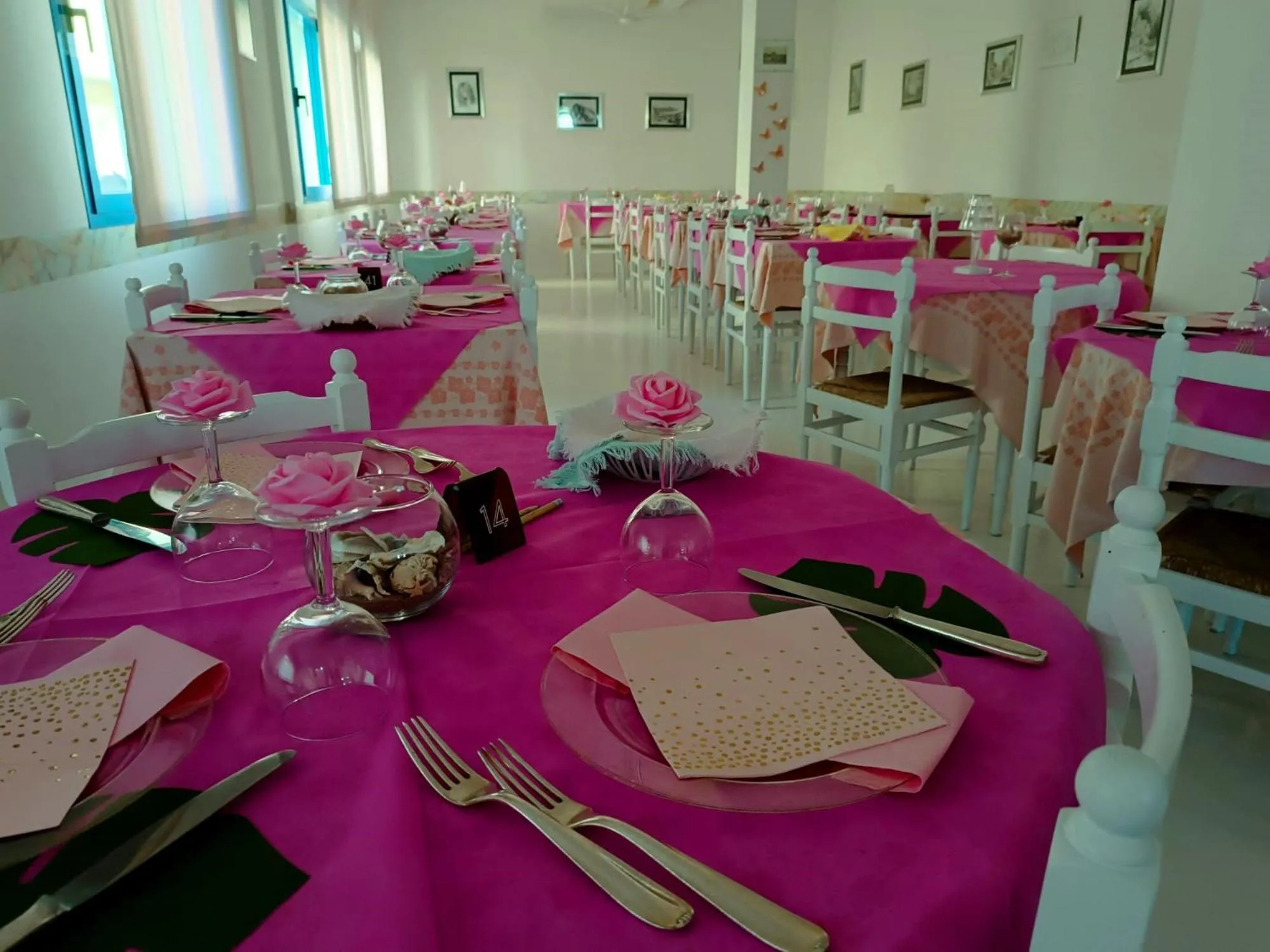 Restaurant/places to eat in Hotel Rosalba