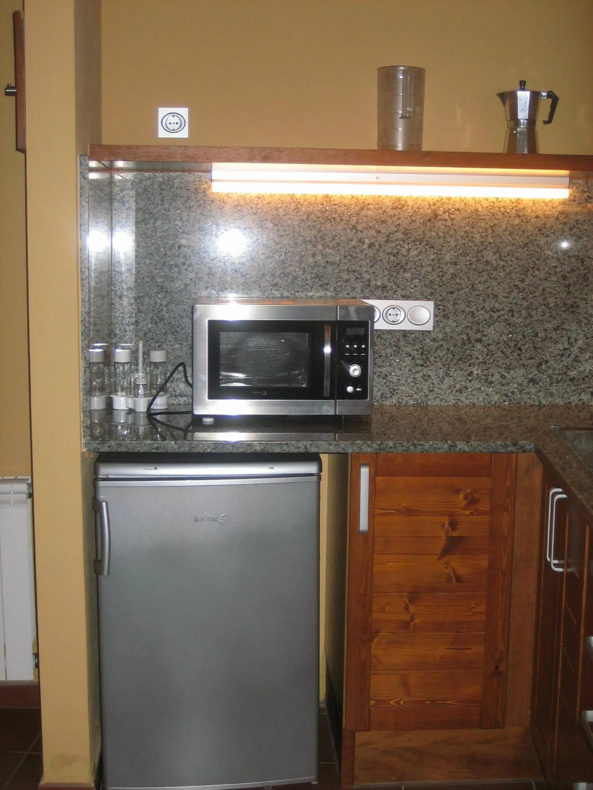 Kitchen or kitchenette in Aparthotel Bellver