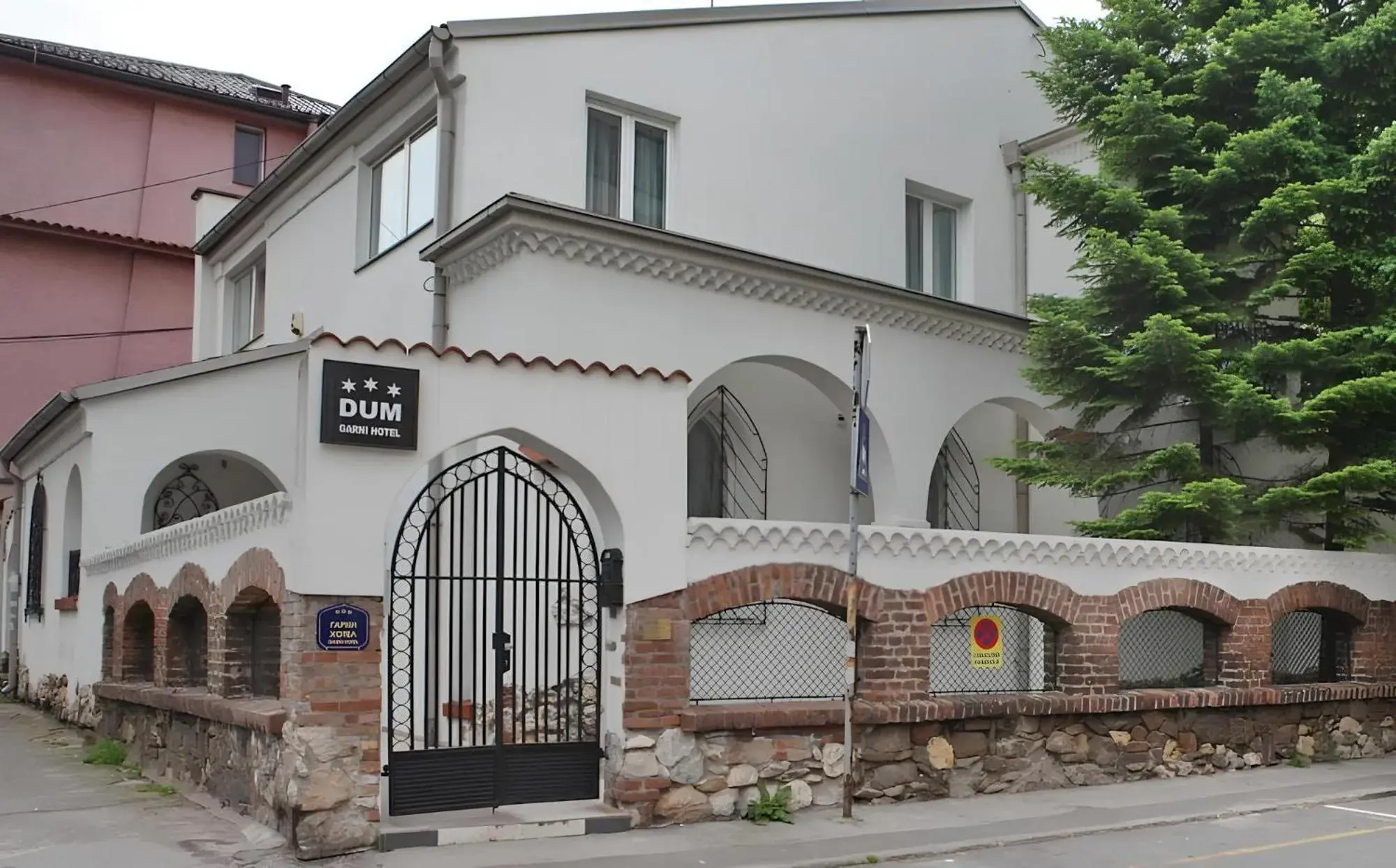 Property building in Hotel Dum by Muskat Property building in Hotel Dum by Muskat