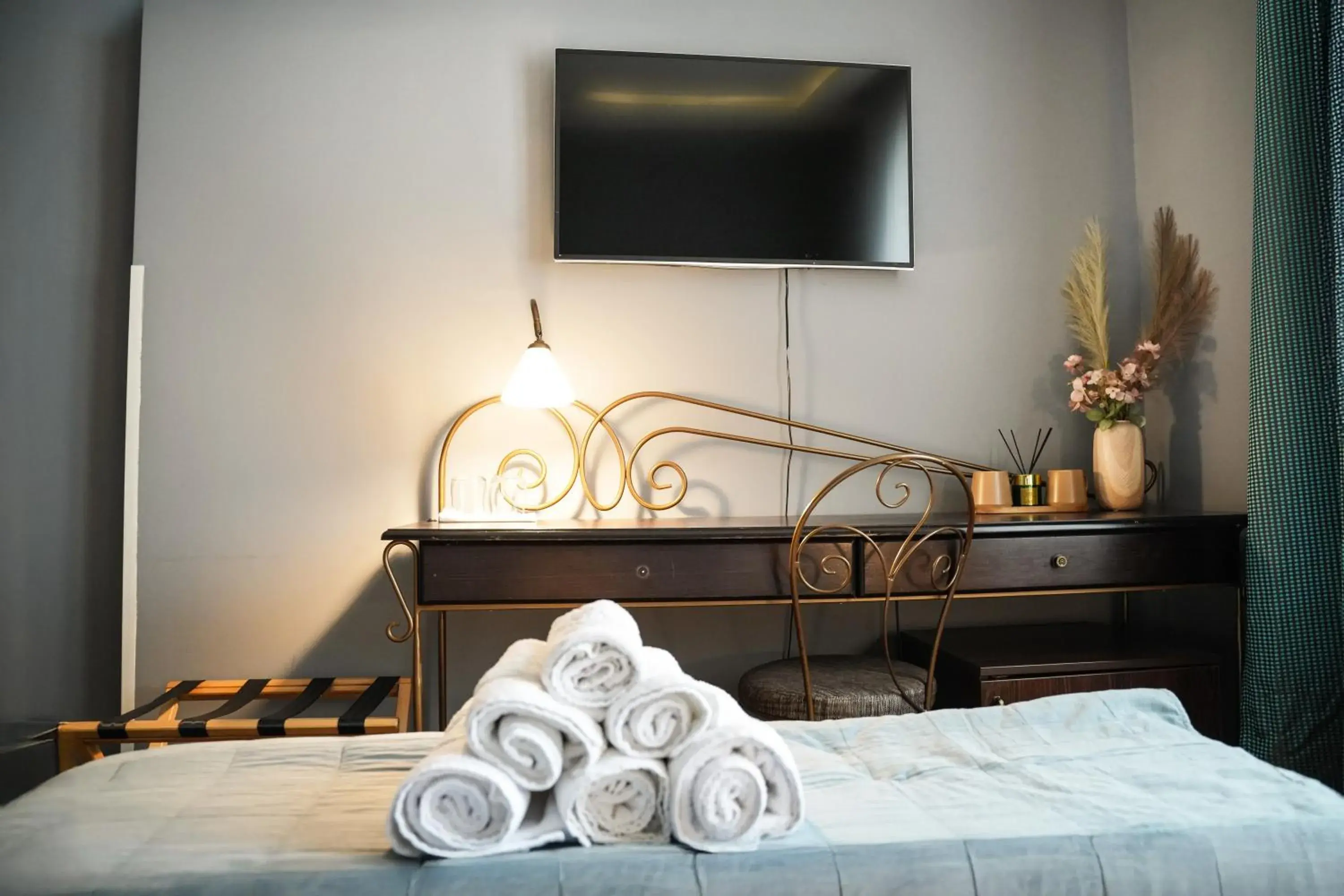 Bed in Hotel Dum by Muskat Bed in Hotel Dum by Muskat