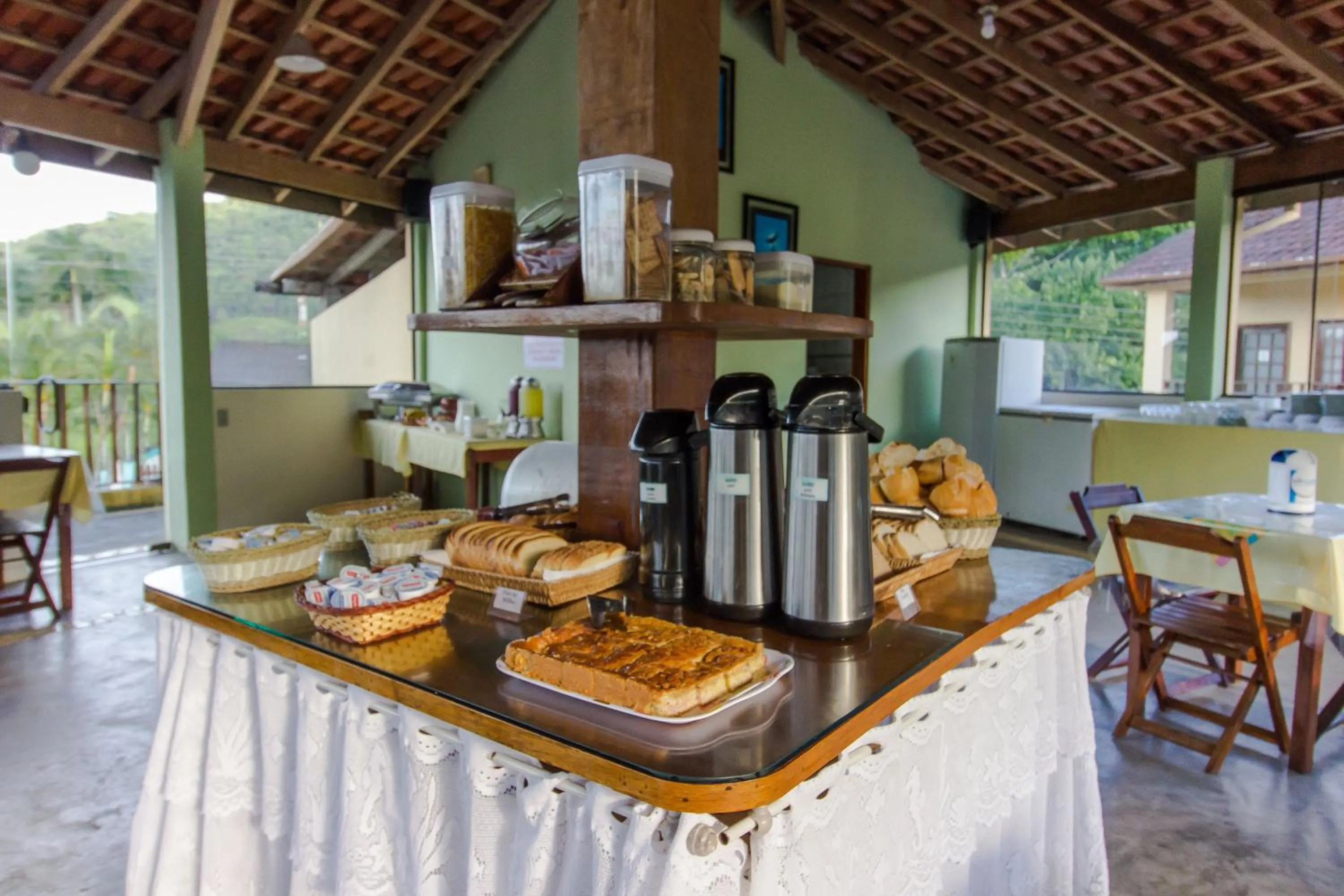 Buffet breakfast in Viamar Pousada