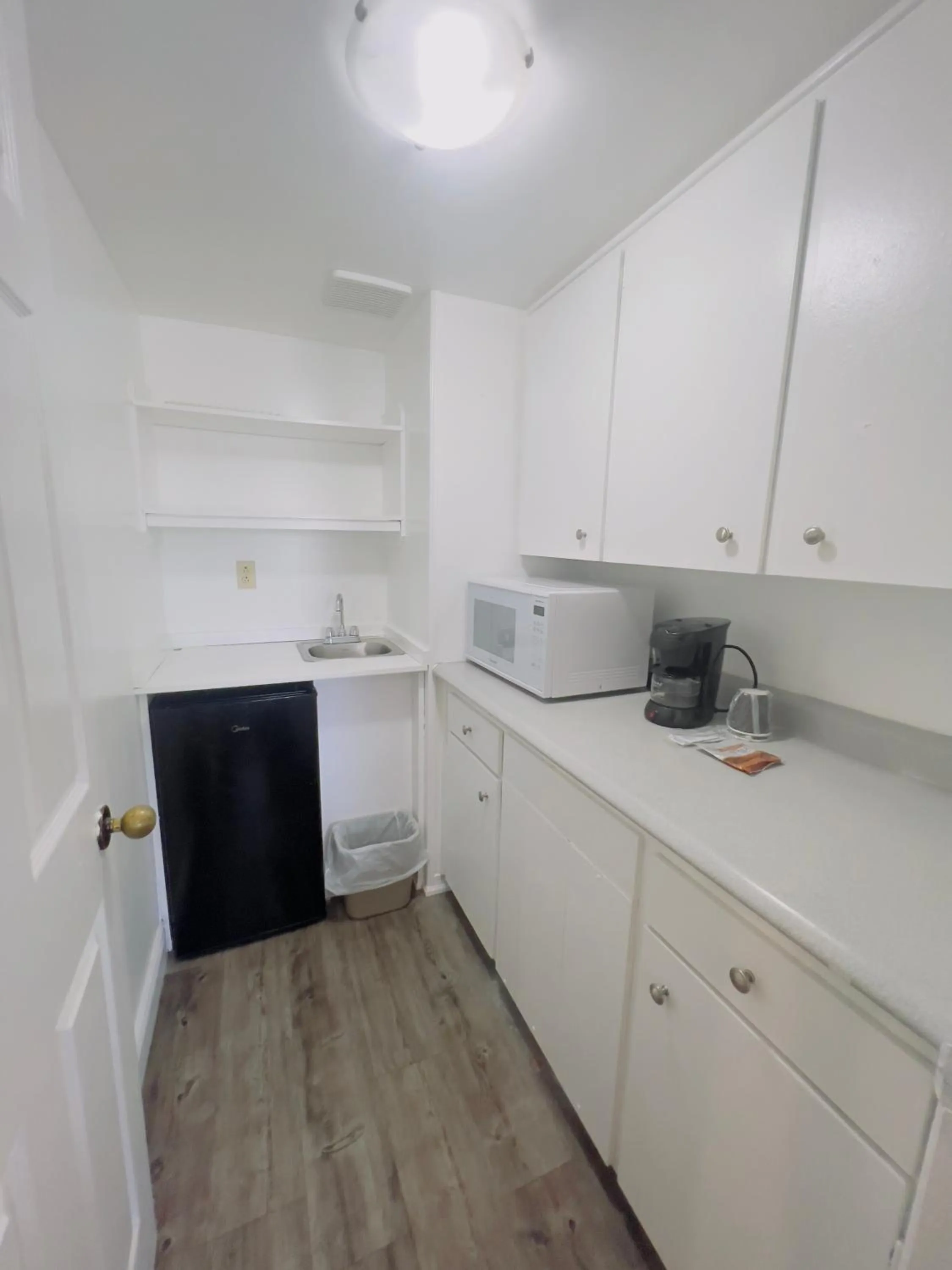 First Canada Hotel Cornwall Hwy 401 ON