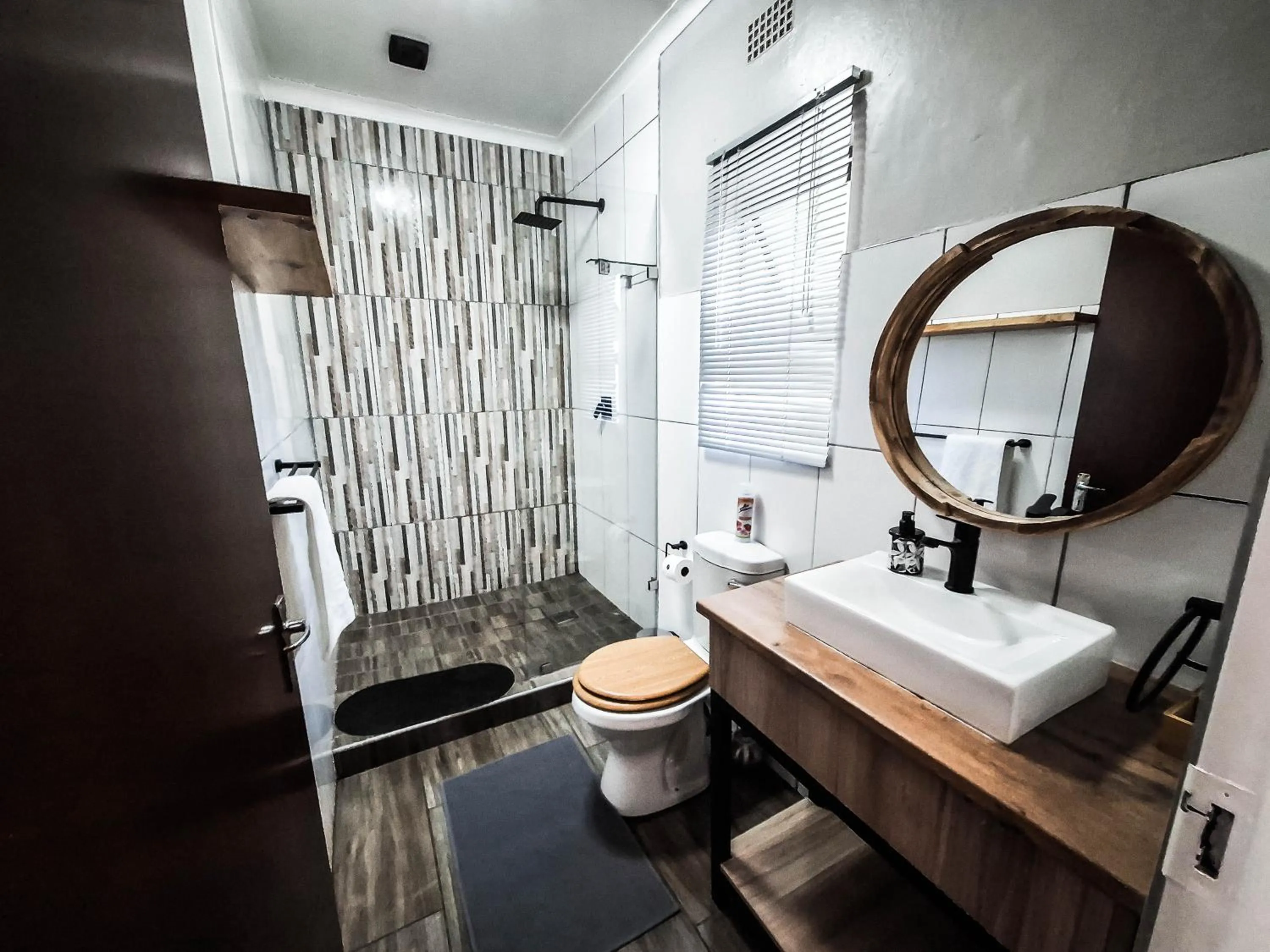 Shower in B at Home Guest House