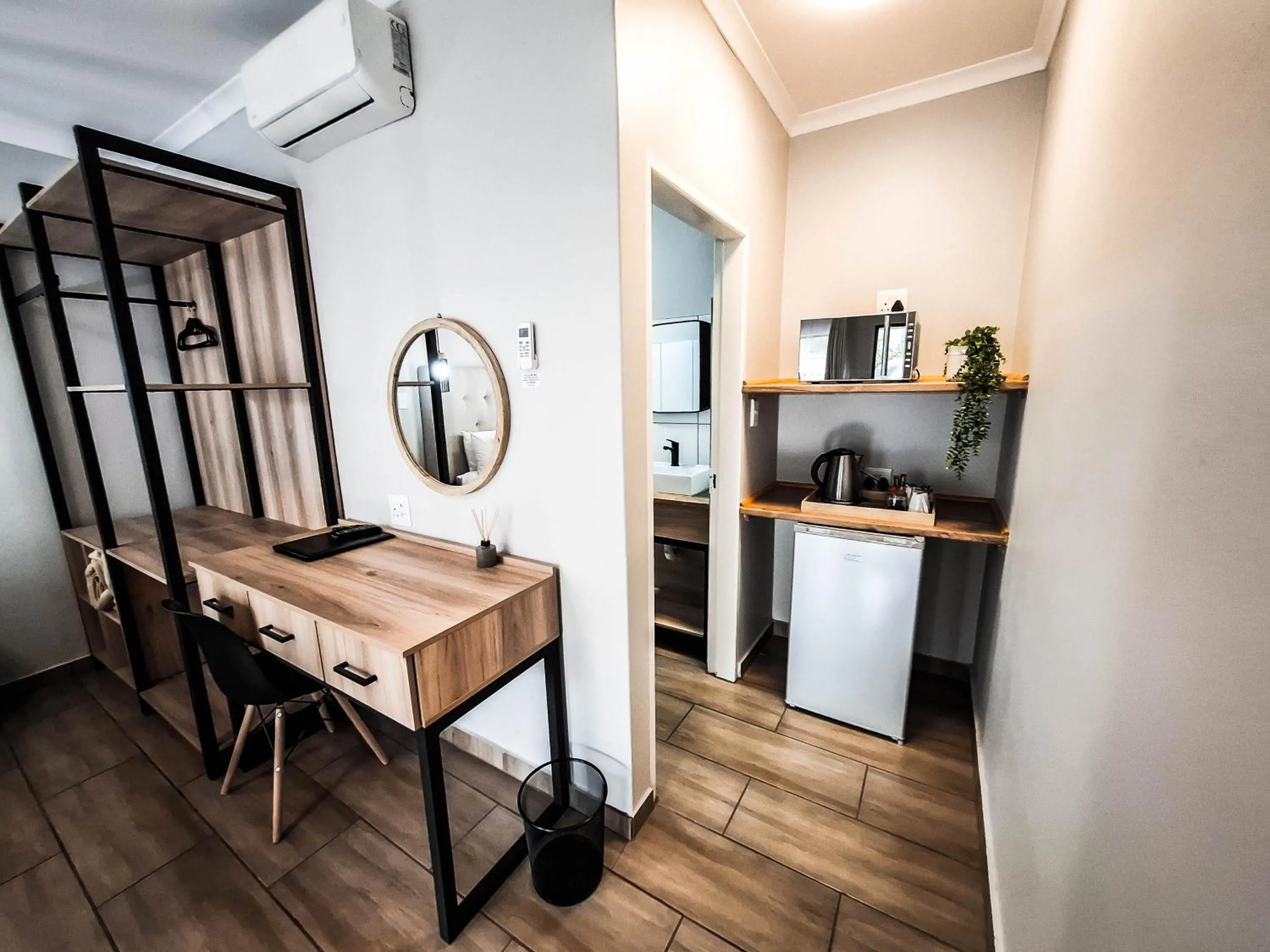 Coffee/tea facilities in B at Home Guest House