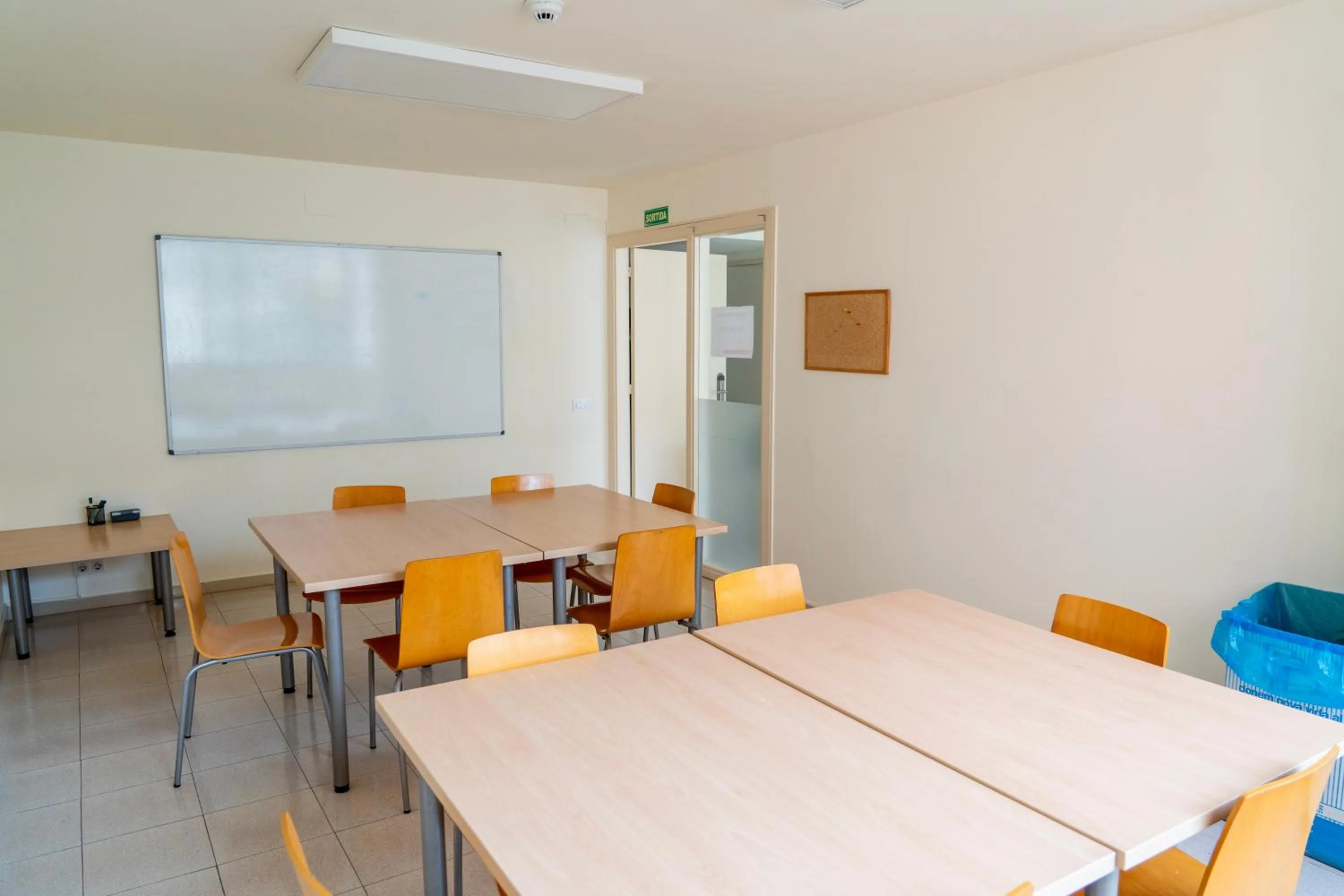 Communal lounge/ TV room in Apartaments Turístics Residencia Vila Nova